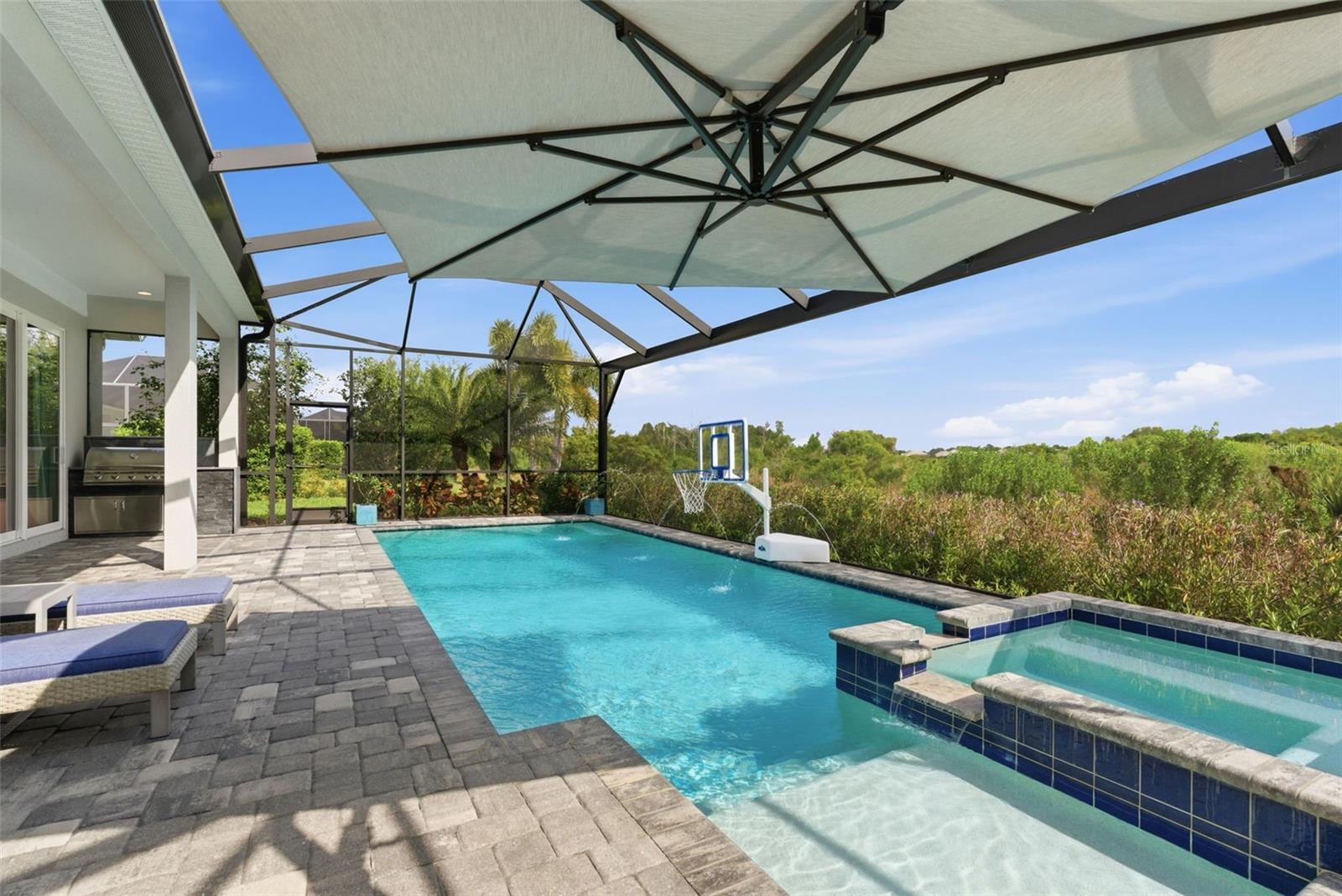 8245 GRANDE SHORES DR