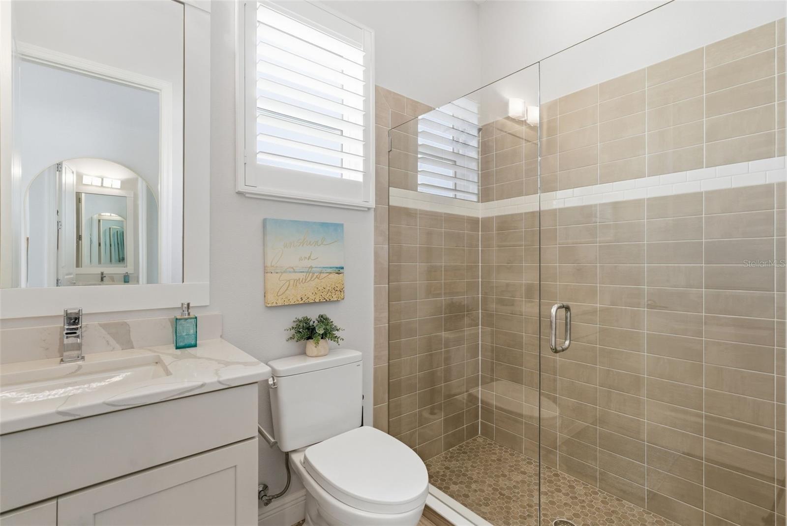 8245 GRANDE SHORES DR