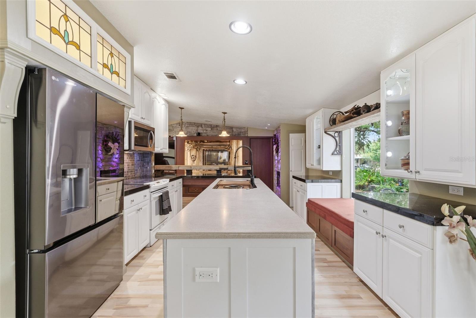 9101 WOOD TERRACE DR