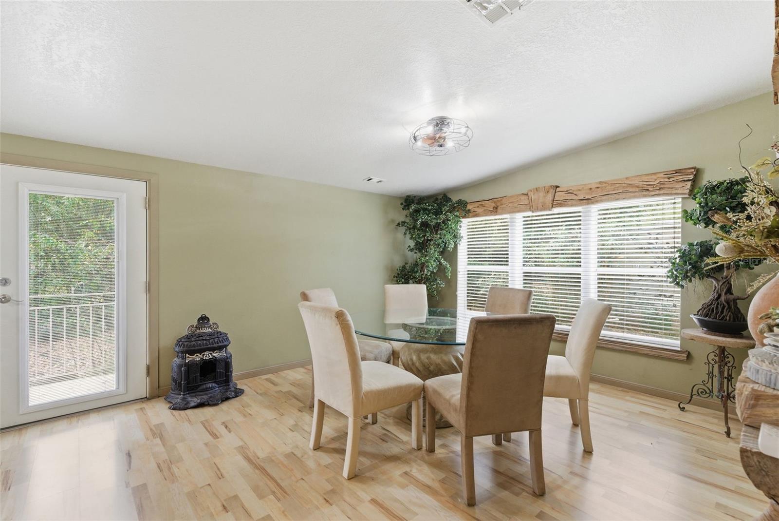 9101 WOOD TERRACE DR