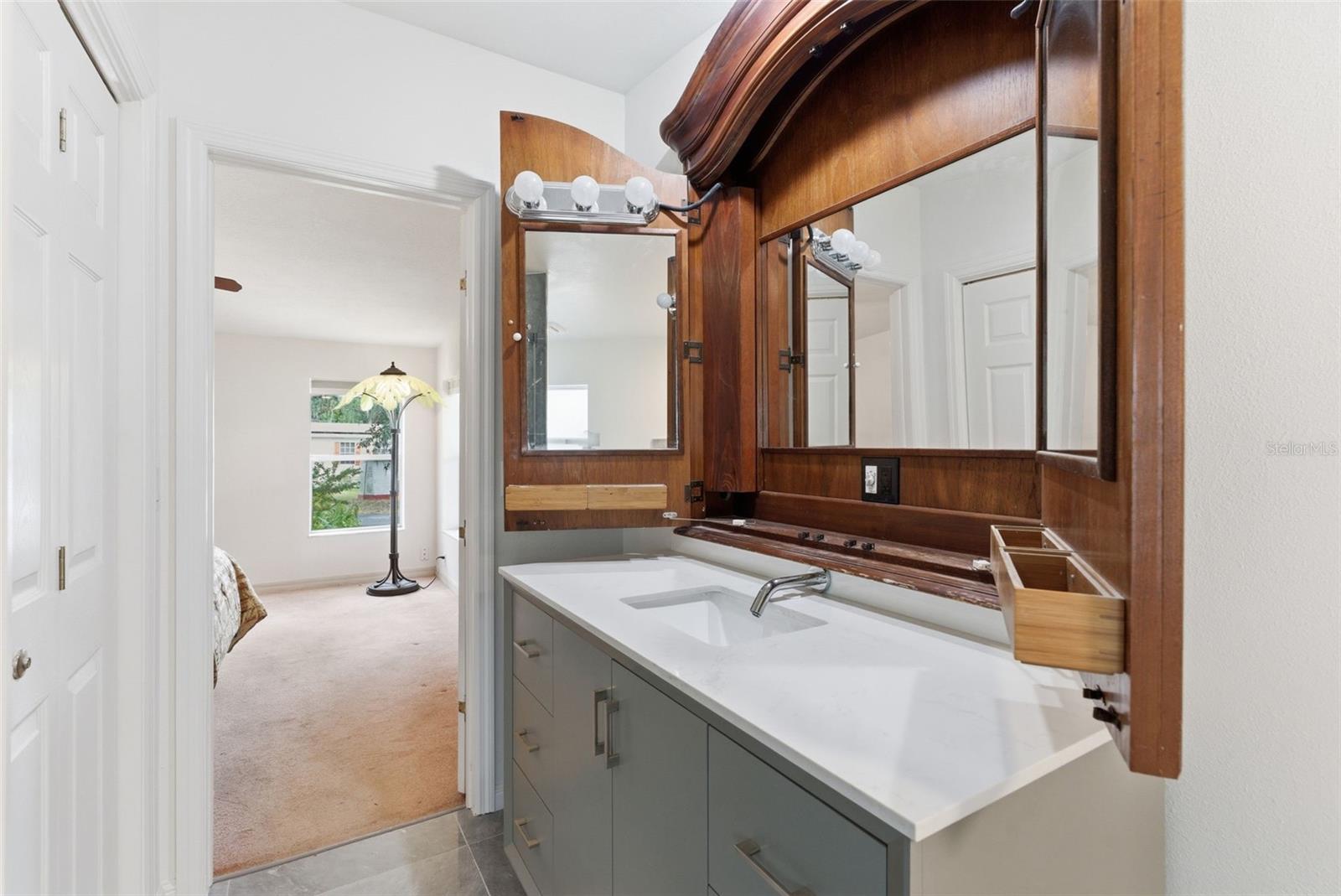 9101 WOOD TERRACE DR