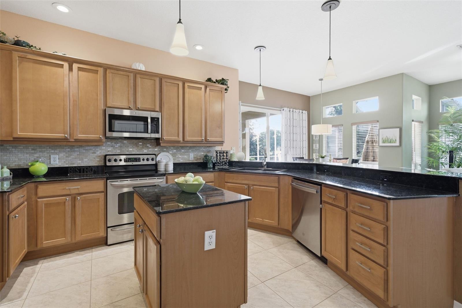 3730 GAVIOTA DR