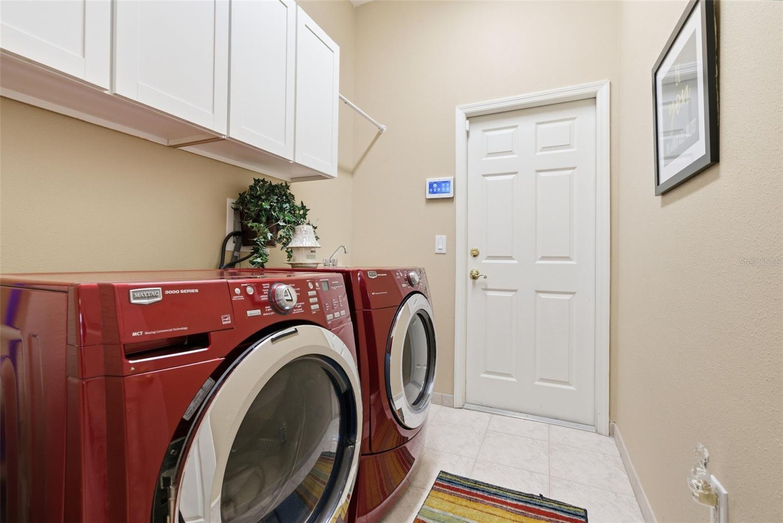 3730 GAVIOTA DR