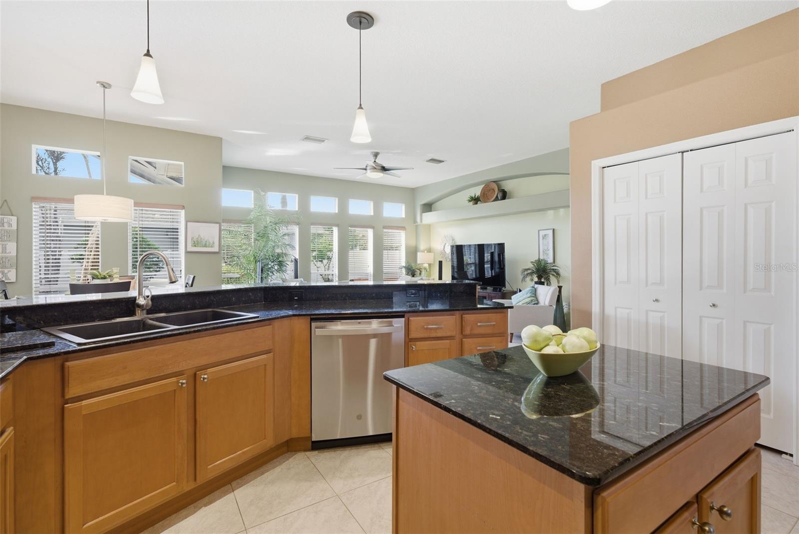 3730 GAVIOTA DR