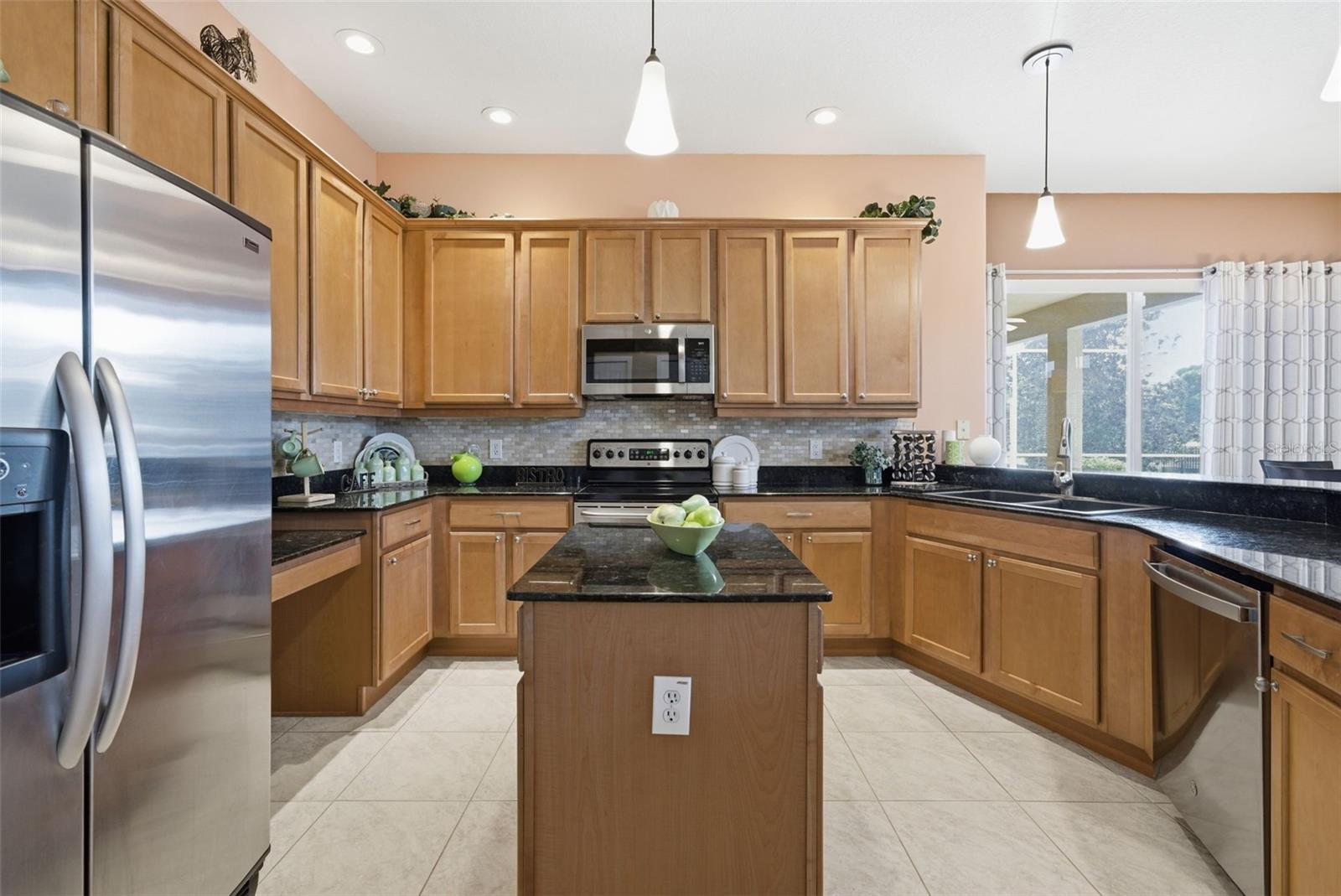 3730 GAVIOTA DR