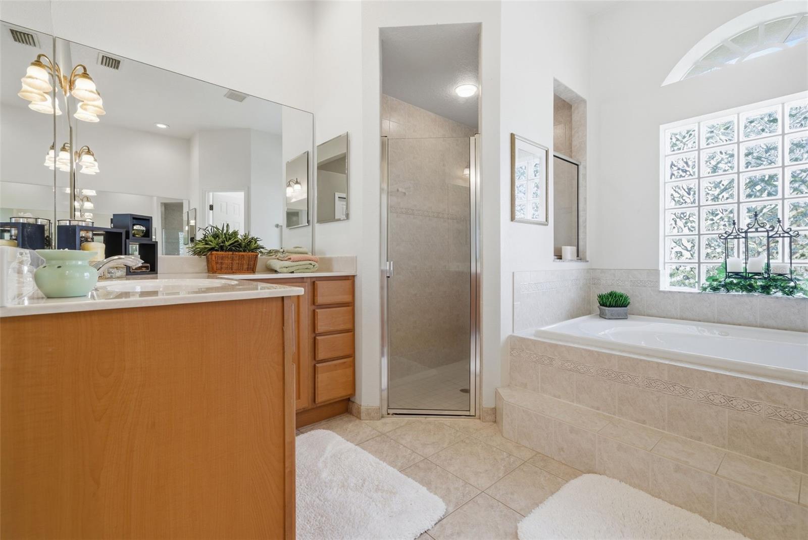3730 GAVIOTA DR