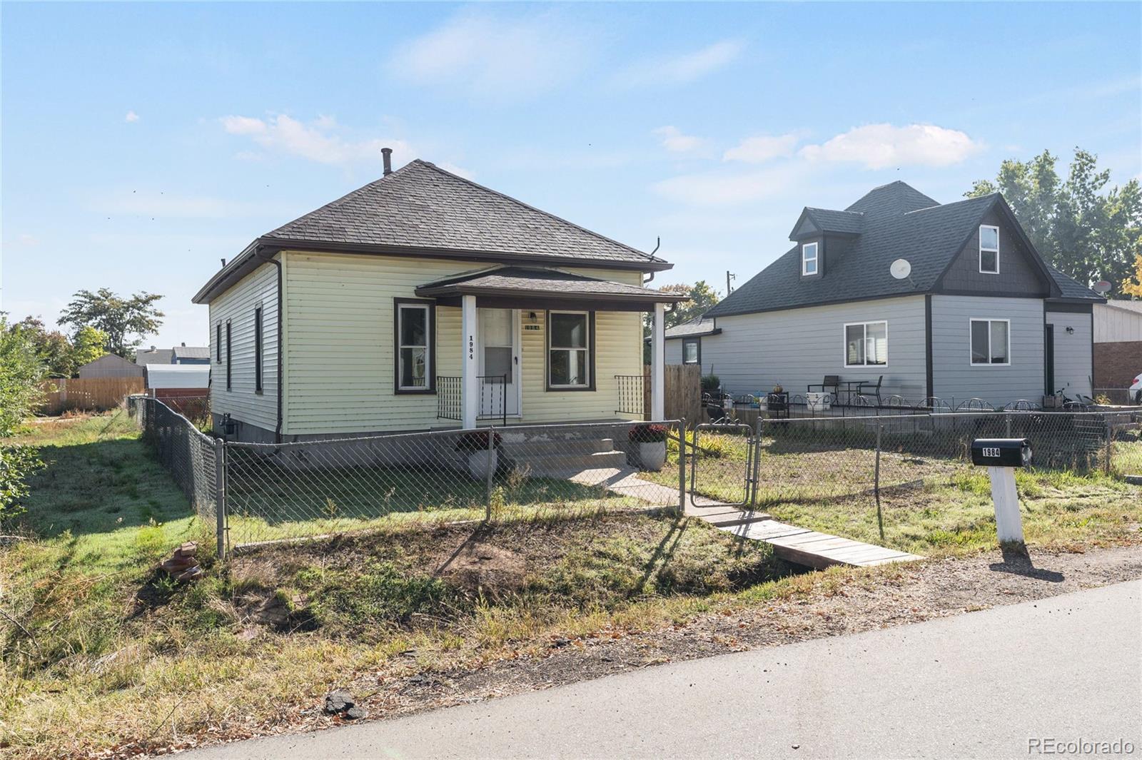 1984 Caroline Avenue