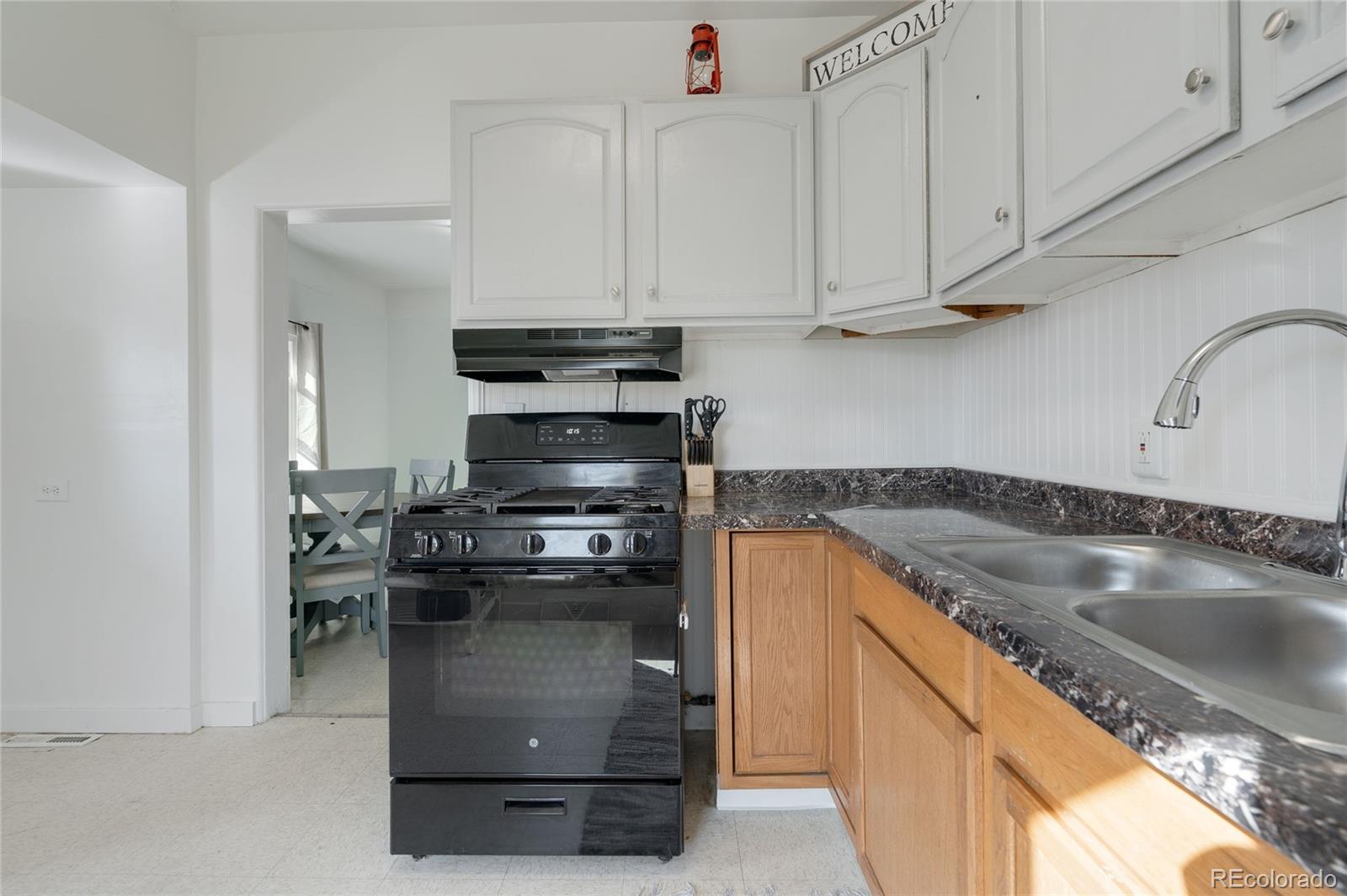 1984 Caroline Avenue