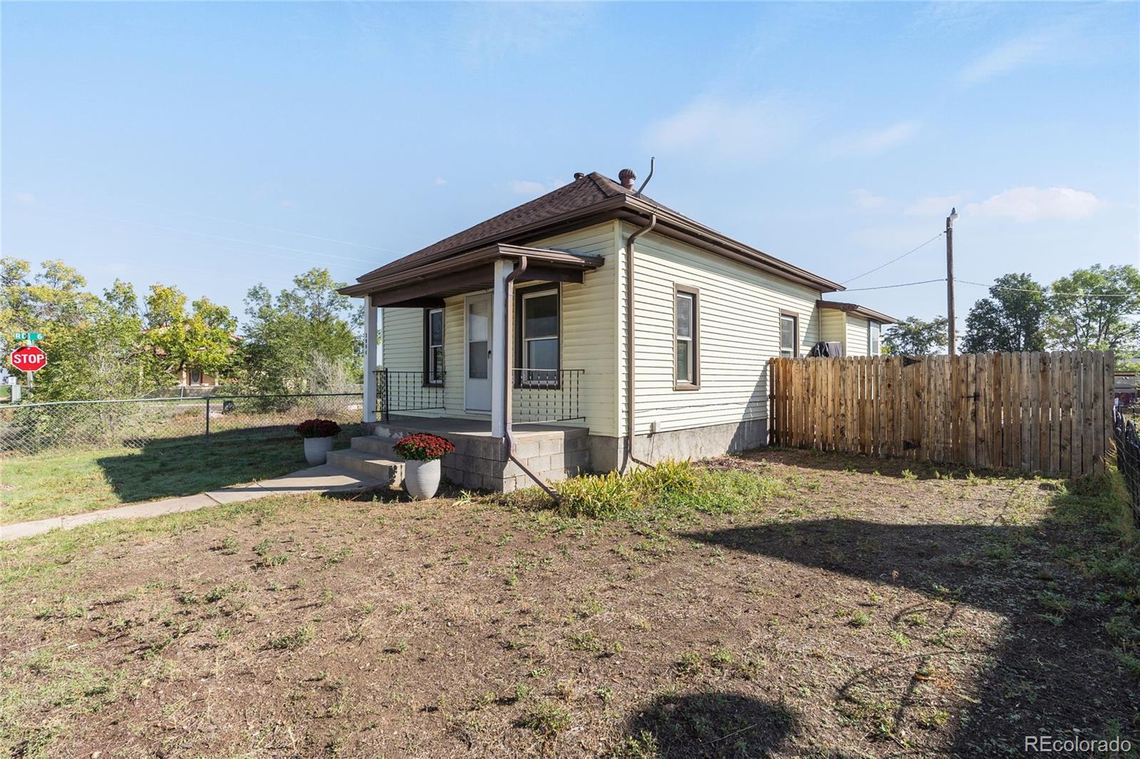 1984 Caroline Avenue