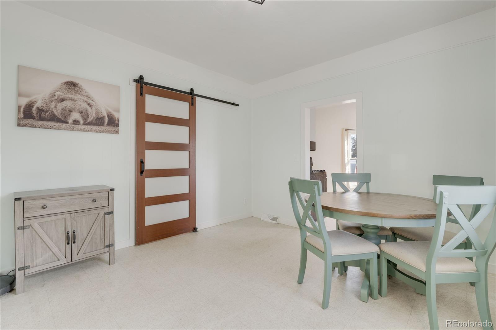 1984 Caroline Avenue