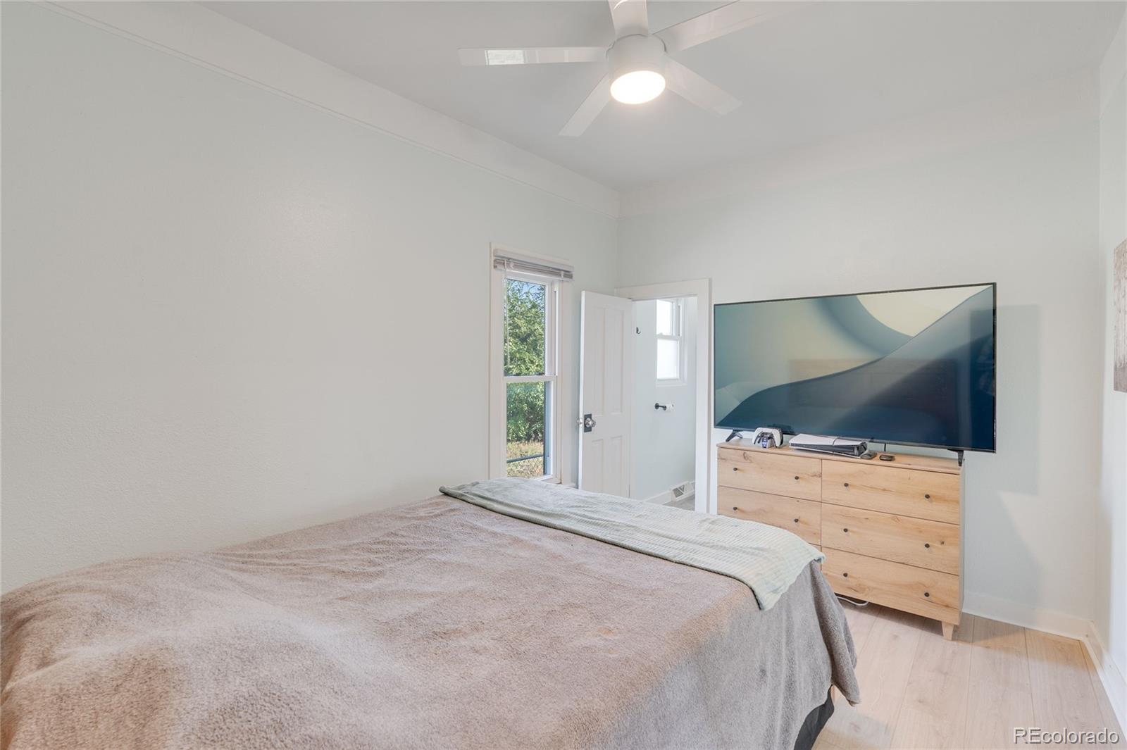 1984 Caroline Avenue