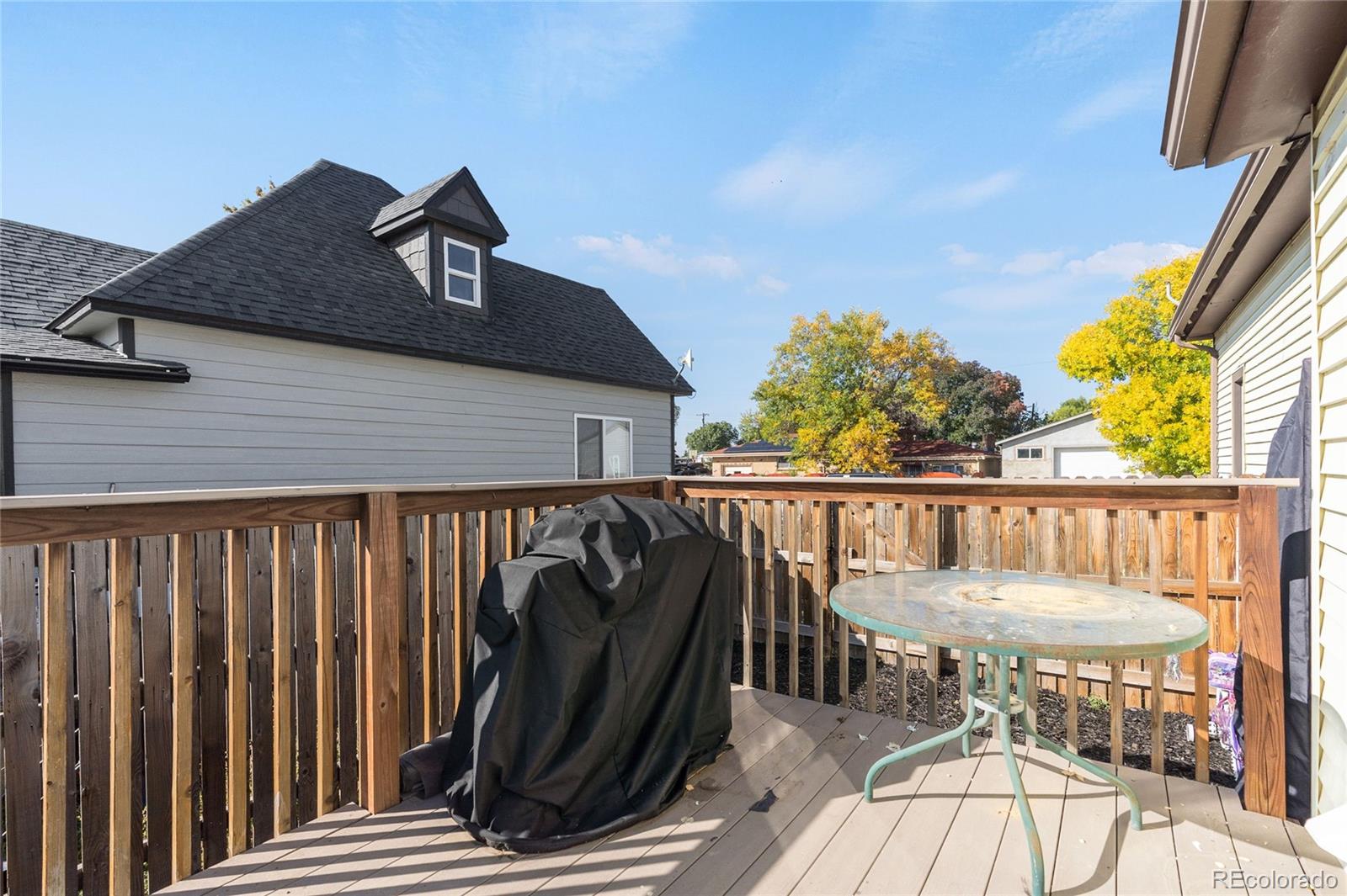 1984 Caroline Avenue