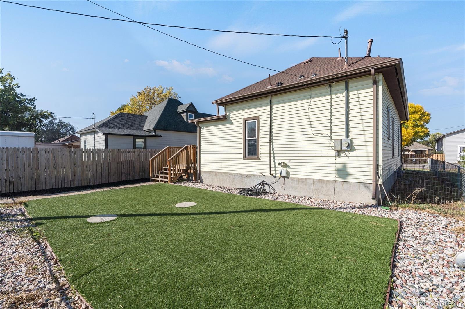 1984 Caroline Avenue