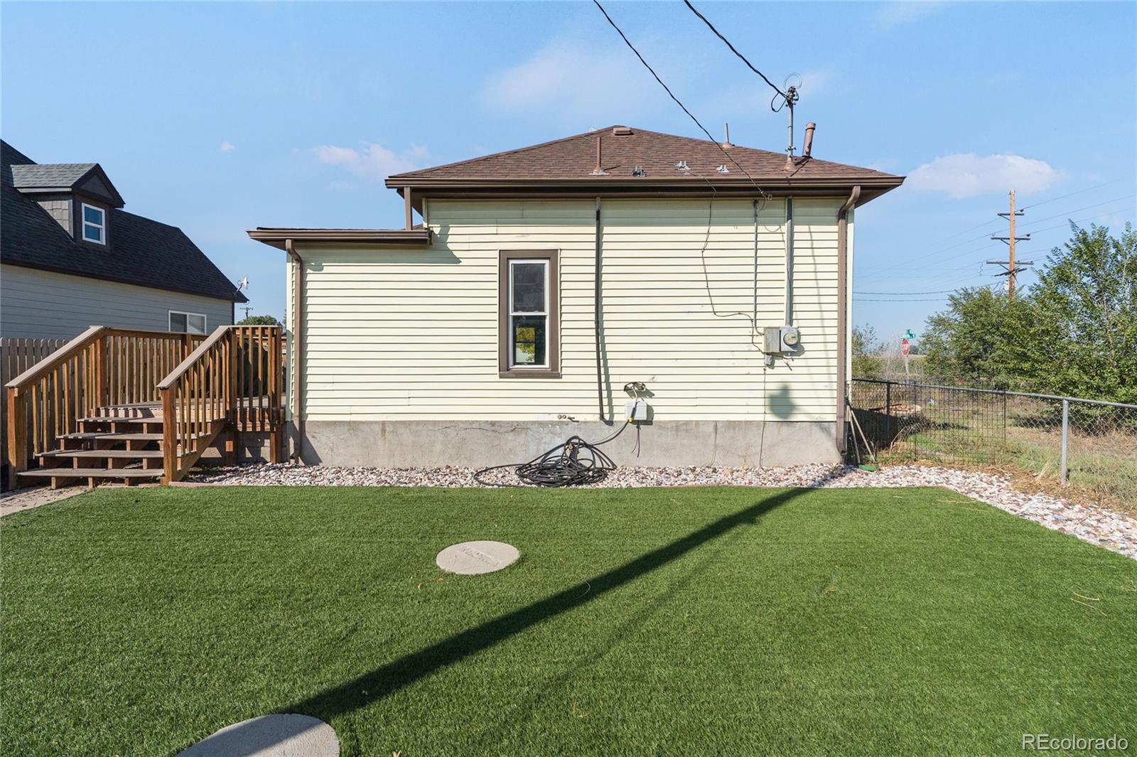 1984 Caroline Avenue