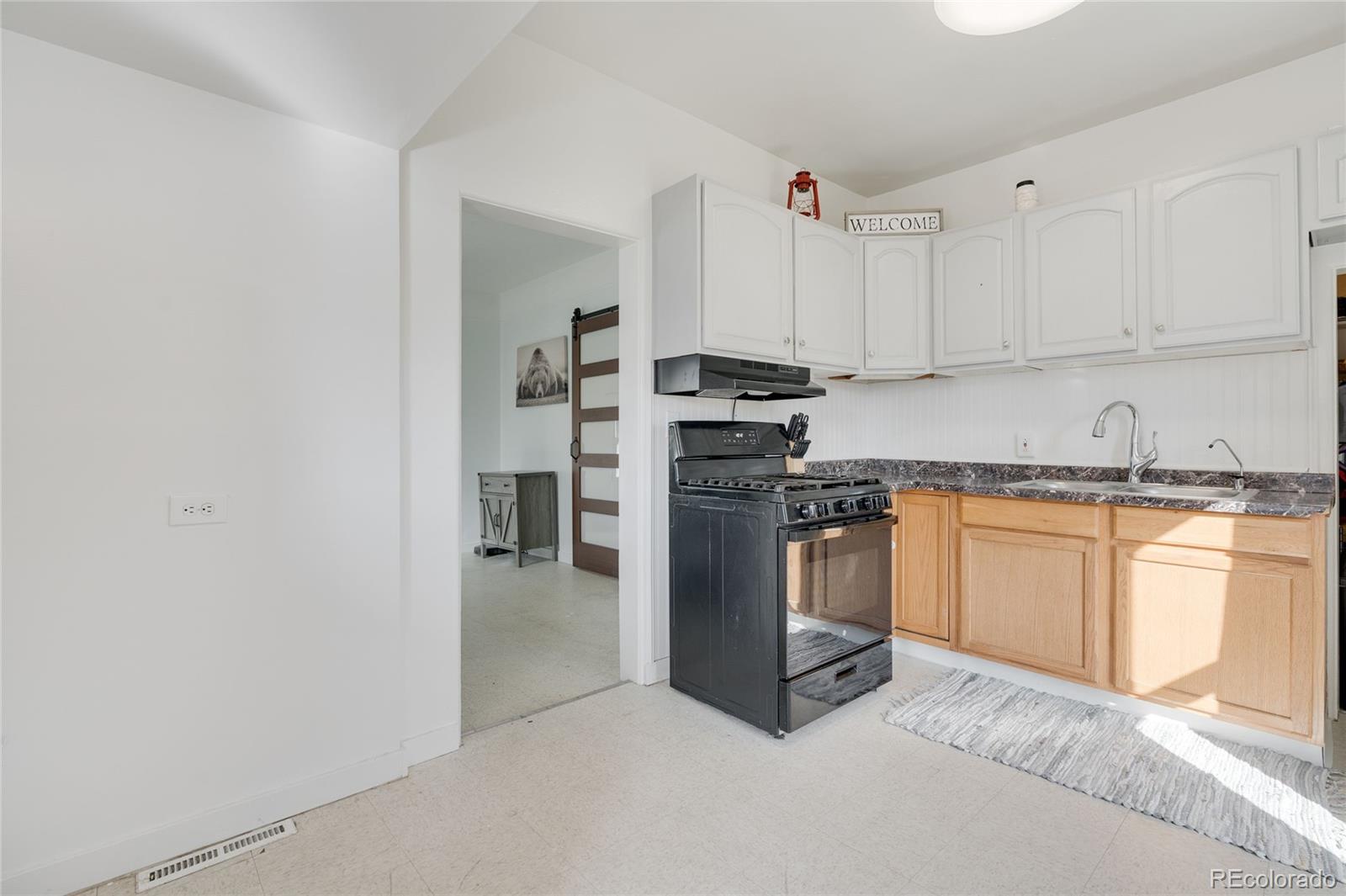 1984 Caroline Avenue