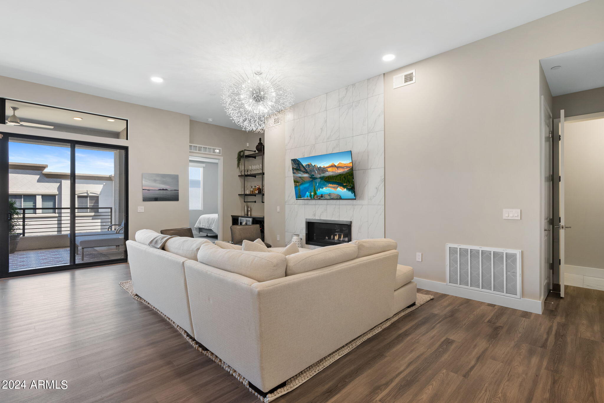 5250 E Deer Valley Drive, 457