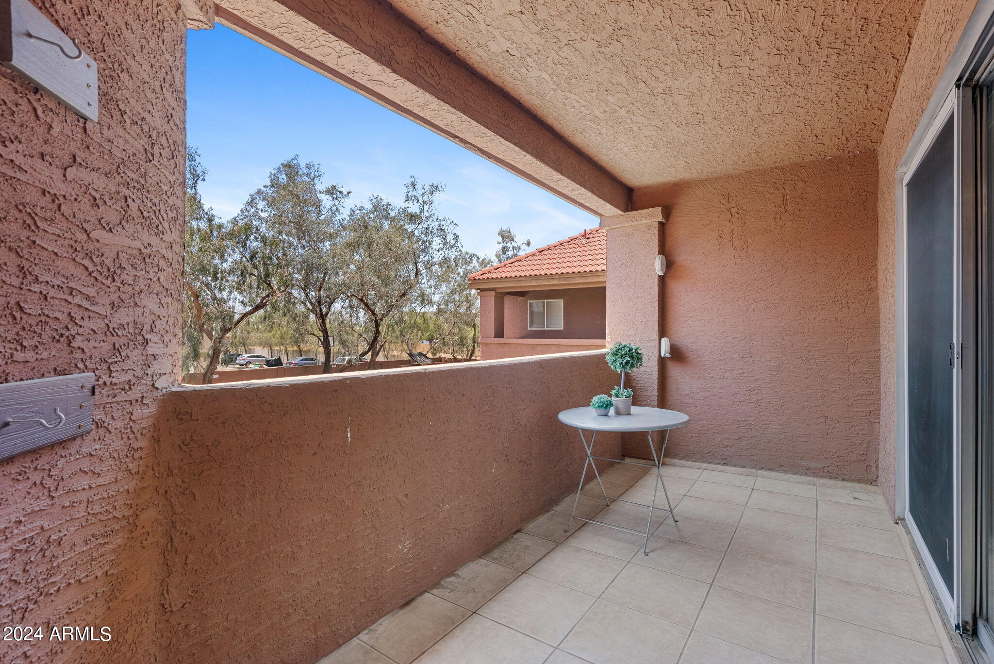 1402 S Jentilly Lane, 203