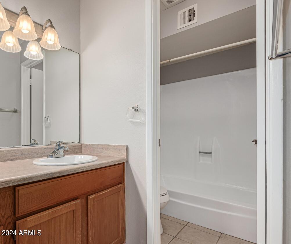 8055 E Thomas Road, F202