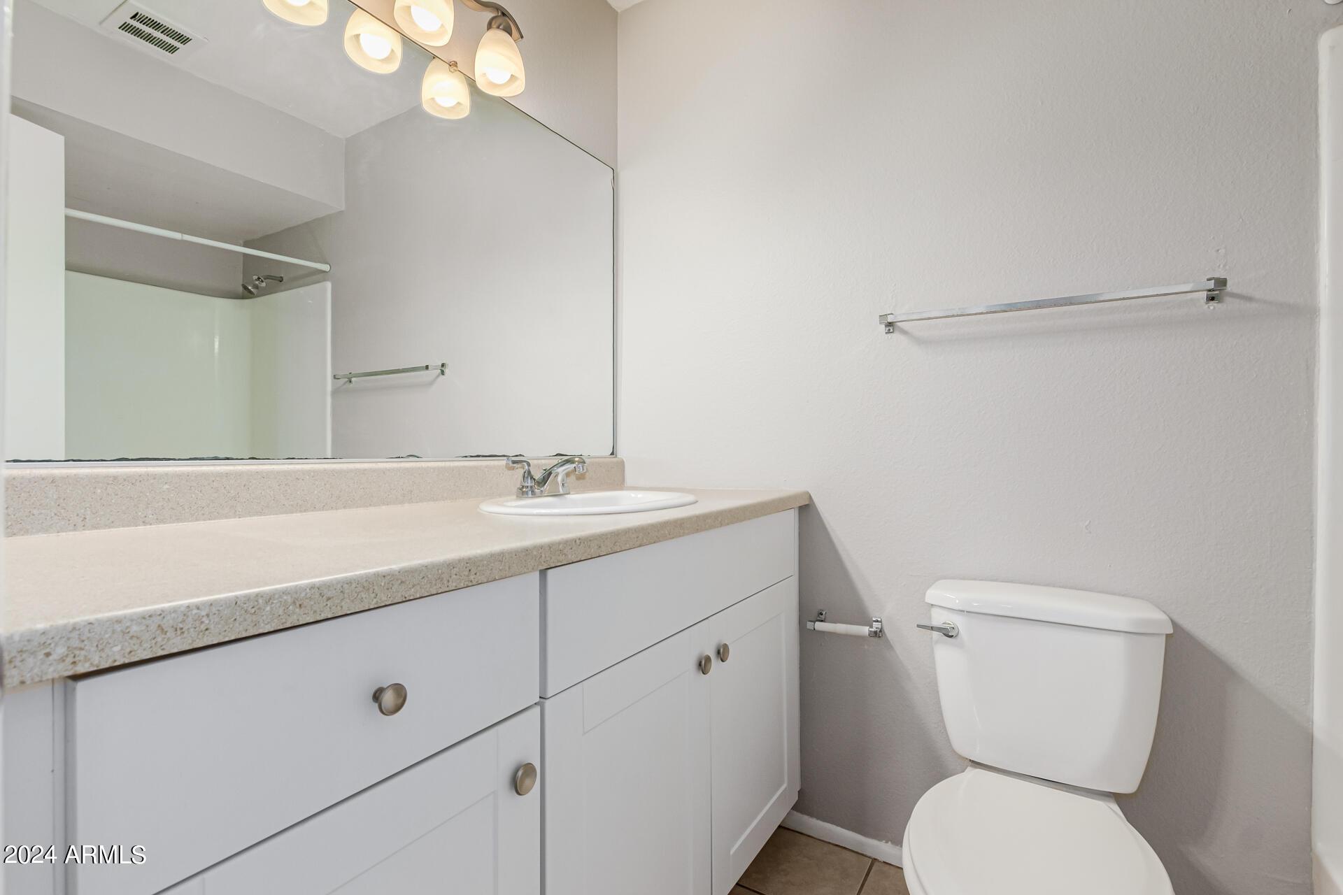 8055 E Thomas Road, F202