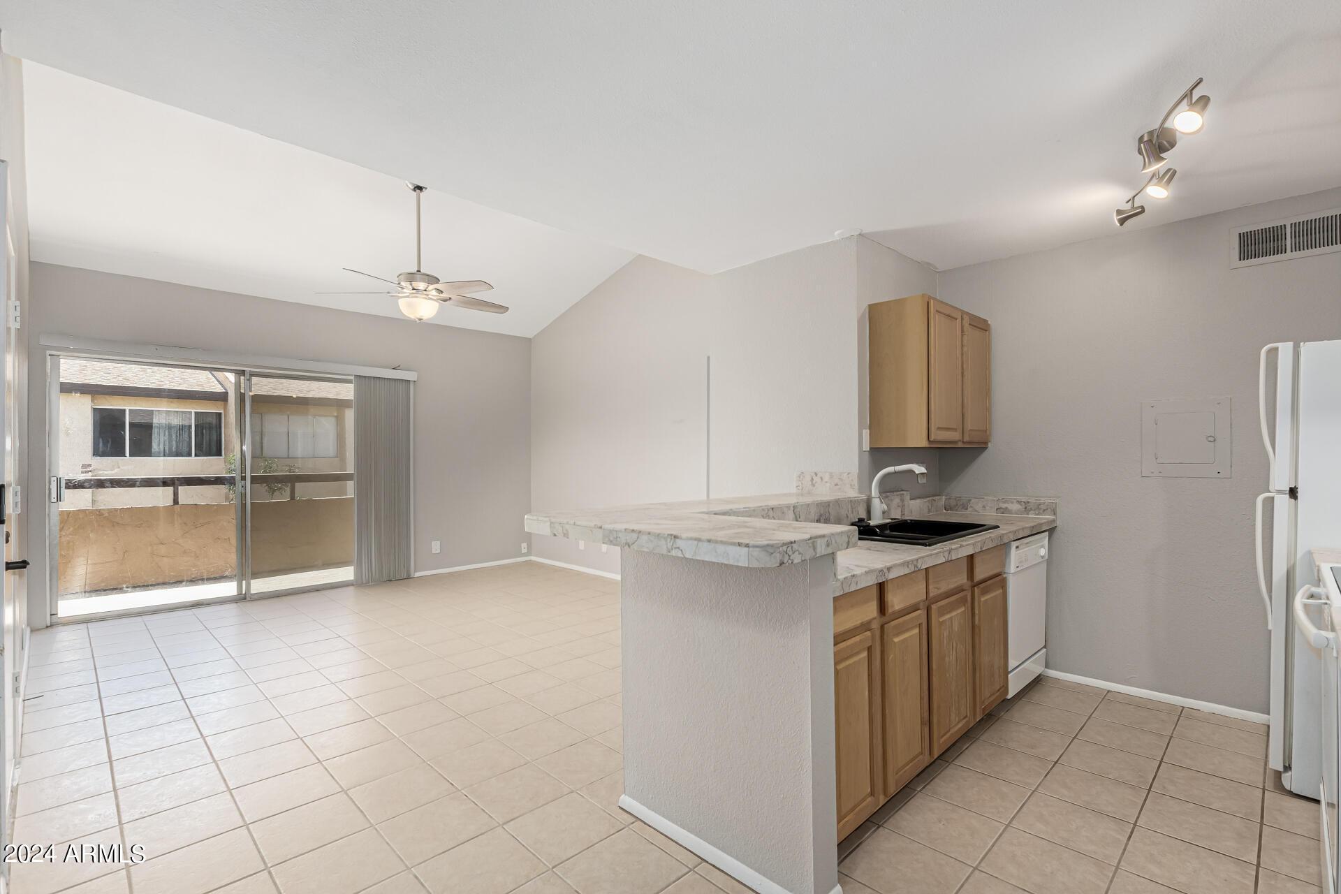8055 E Thomas Road, F202