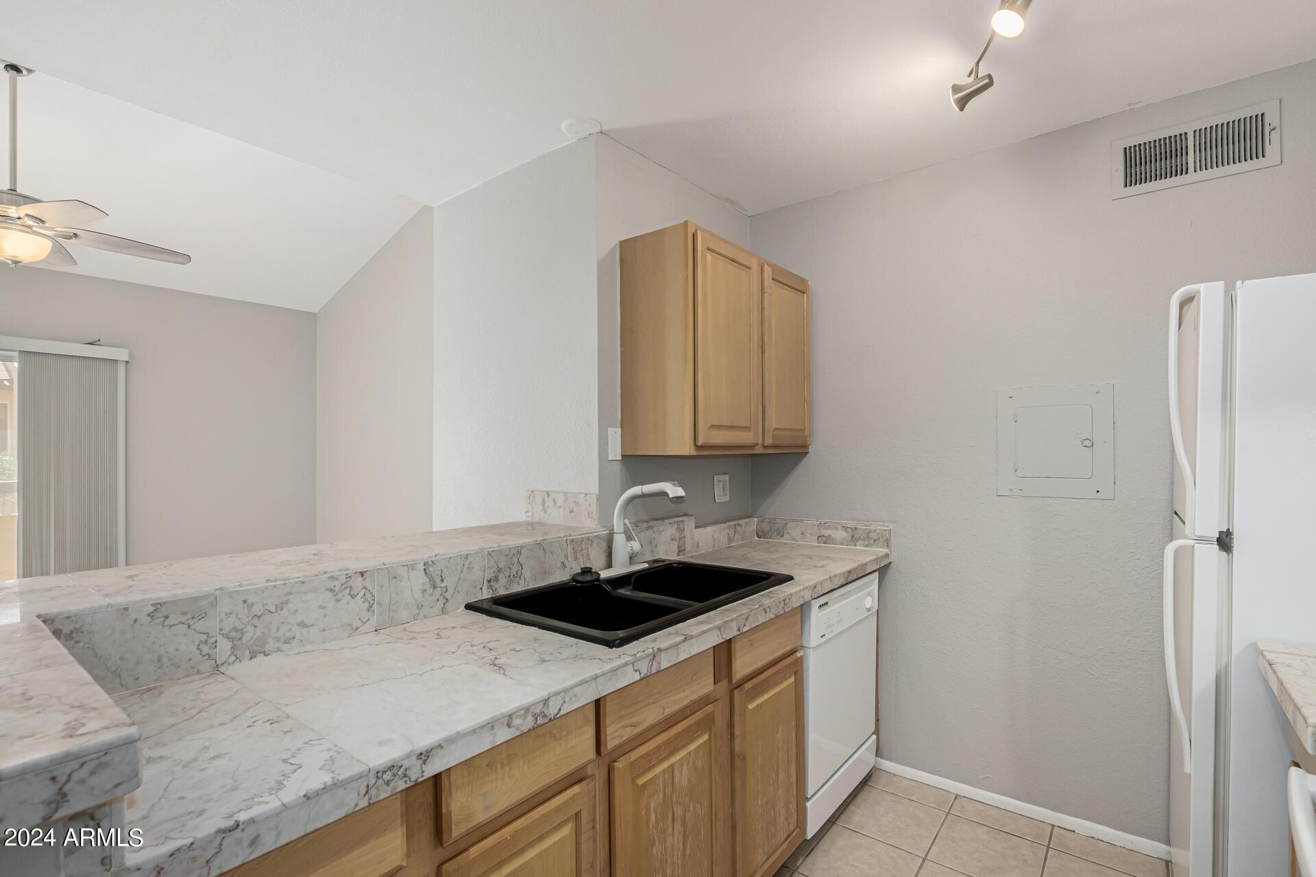 8055 E Thomas Road, F202