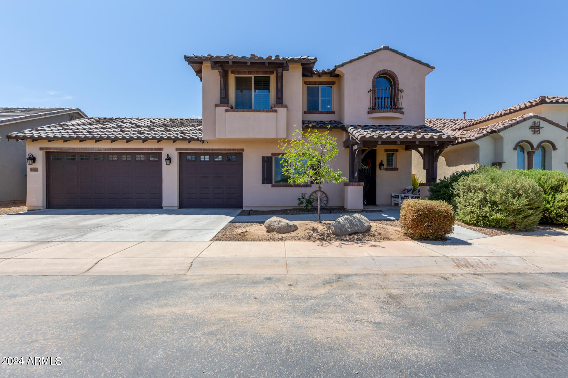 8424 S 8TH Lane