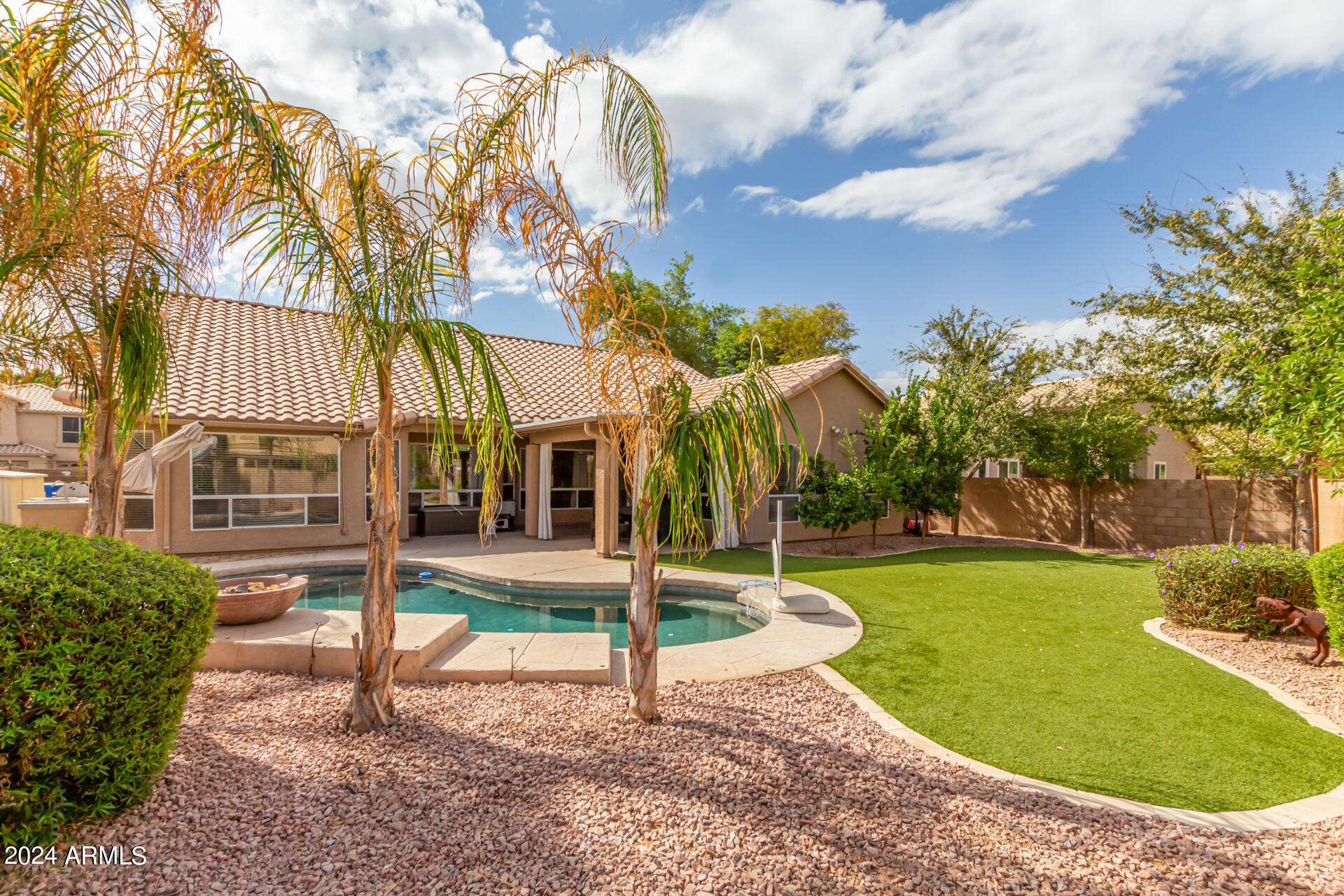3114 W STEPHENS Place
