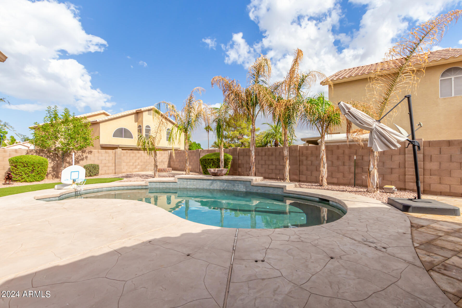 3114 W STEPHENS Place