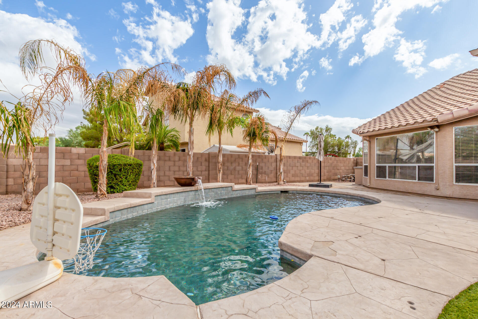 3114 W STEPHENS Place