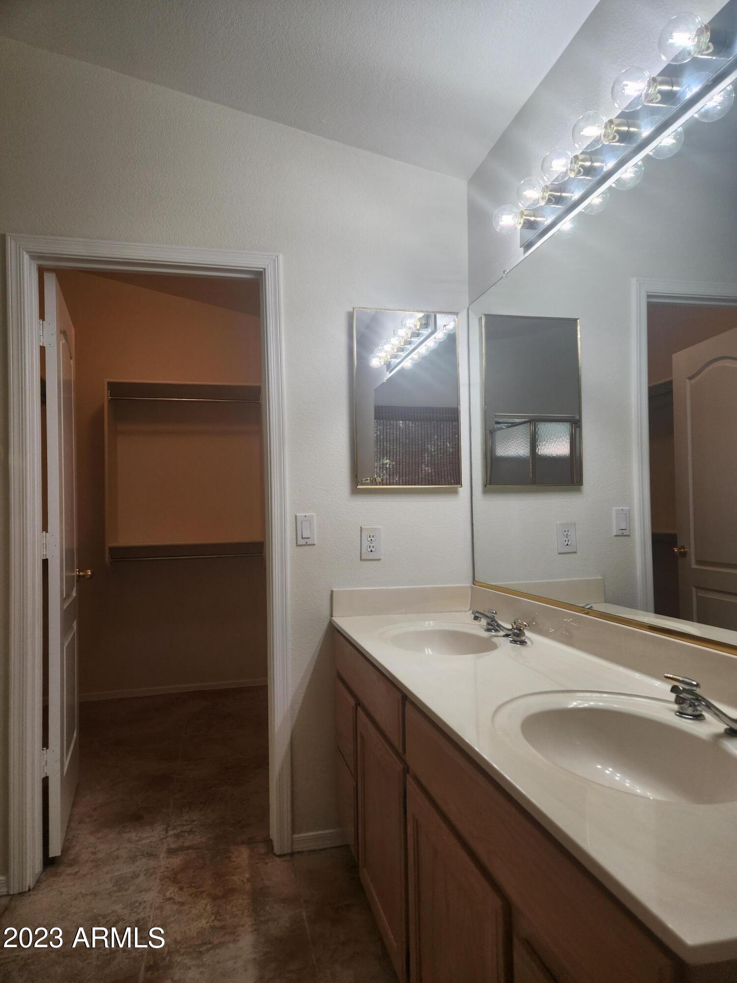 17114 N EUREKA Trail