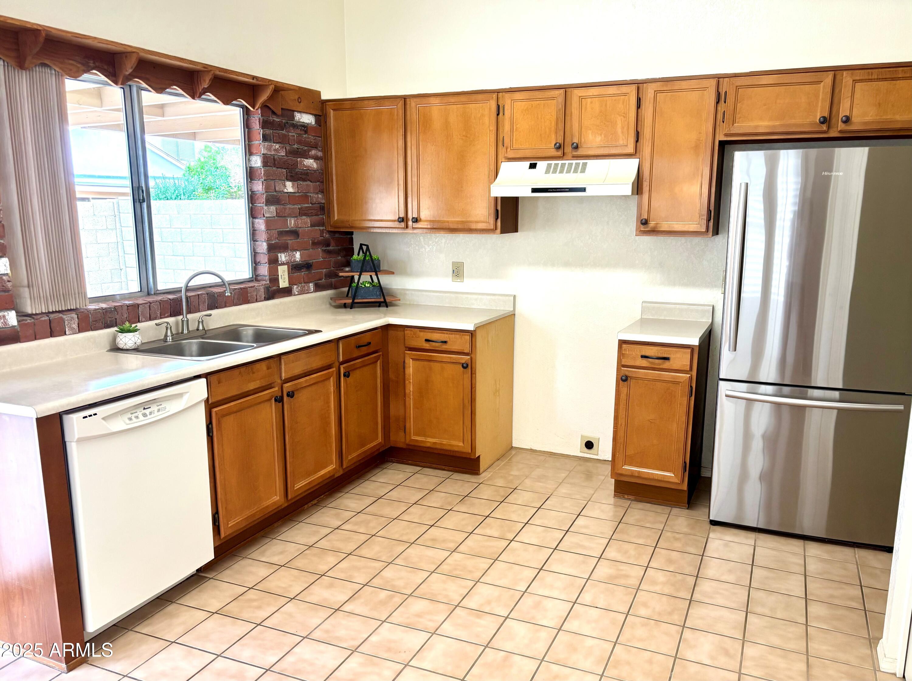 4047 W CAMINO VIVAZ