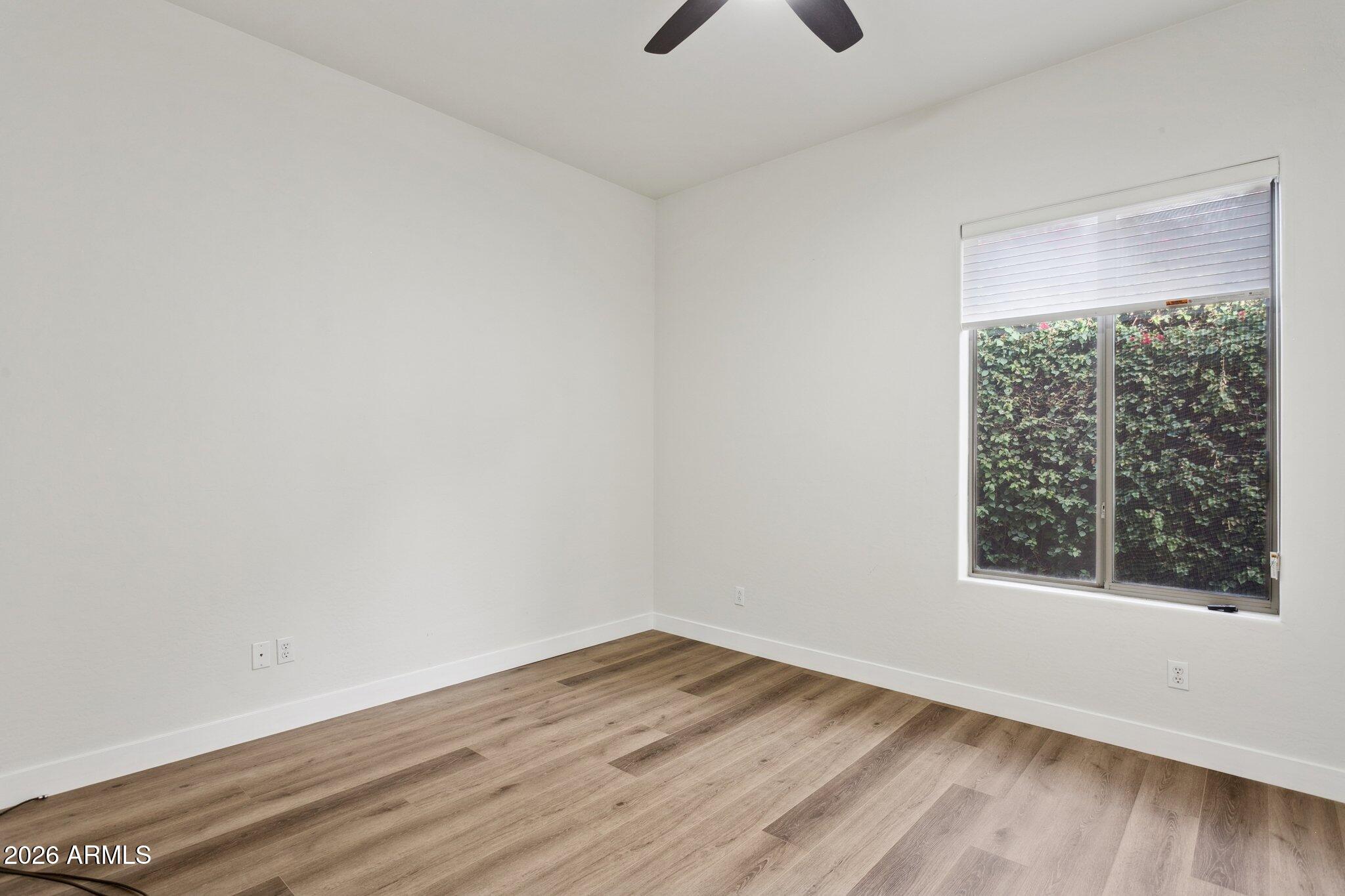 2161 E MENLO Circle