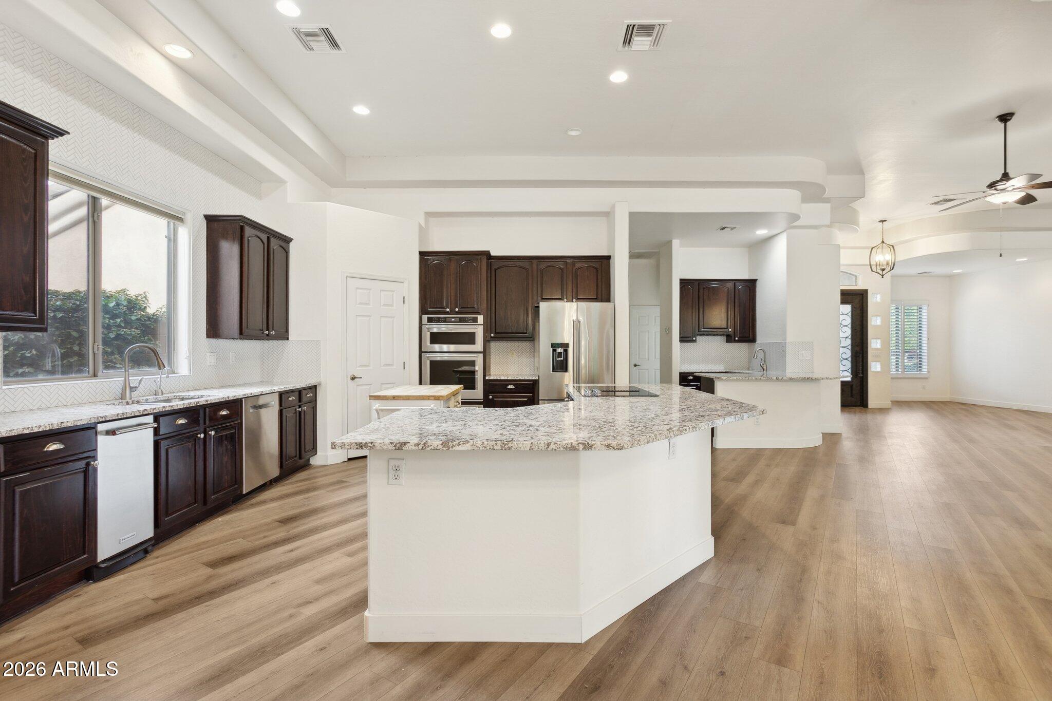 2161 E MENLO Circle