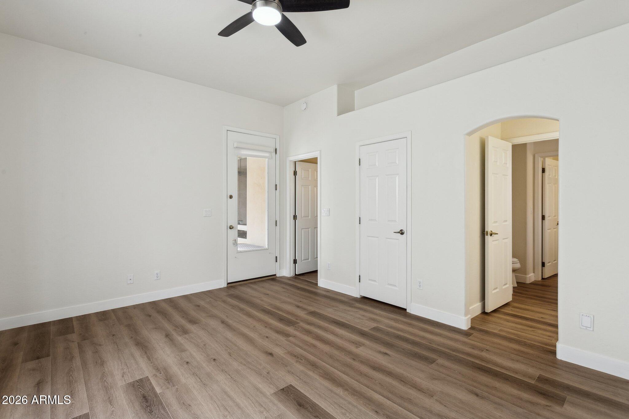 2161 E MENLO Circle