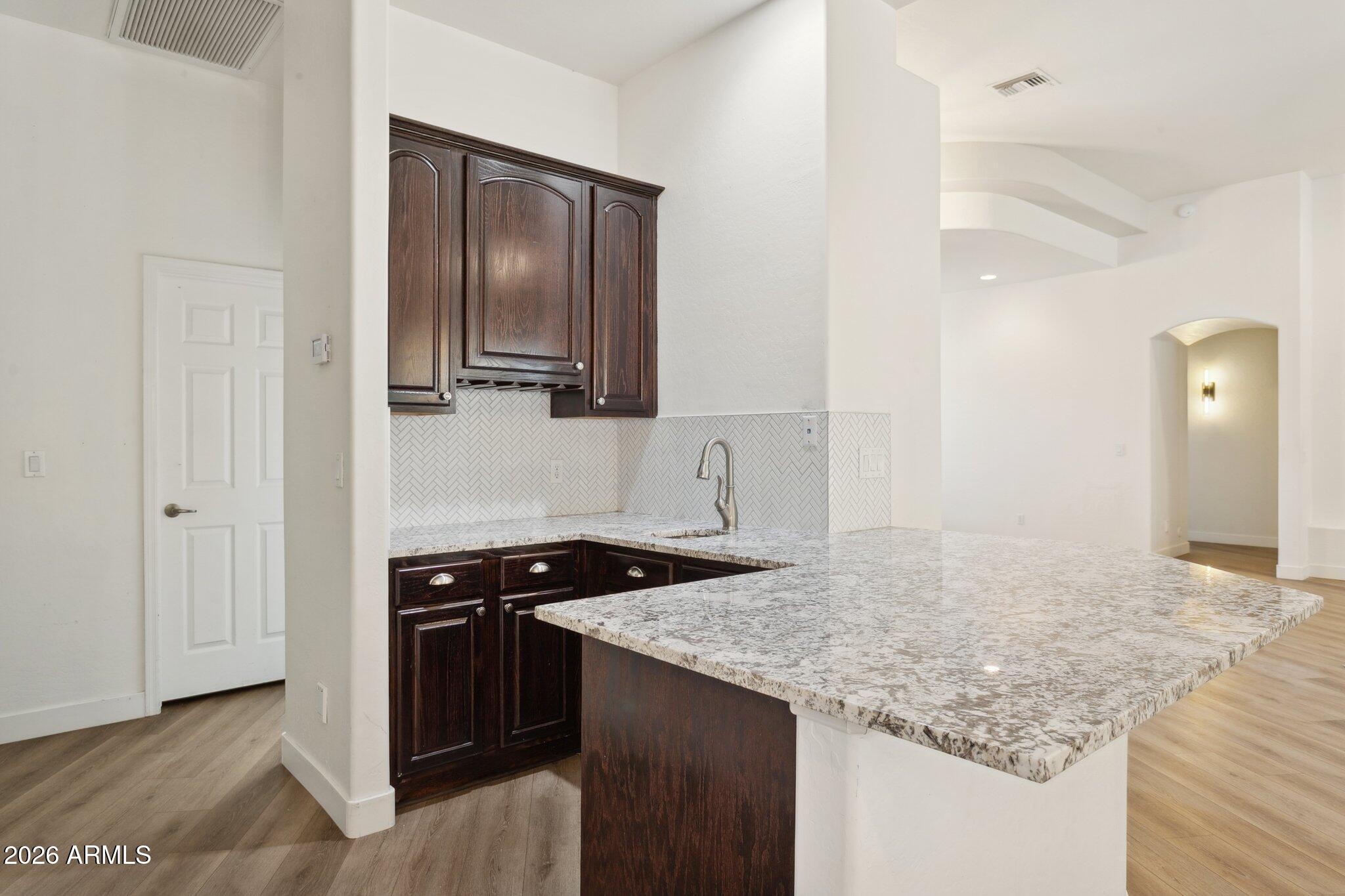 2161 E MENLO Circle