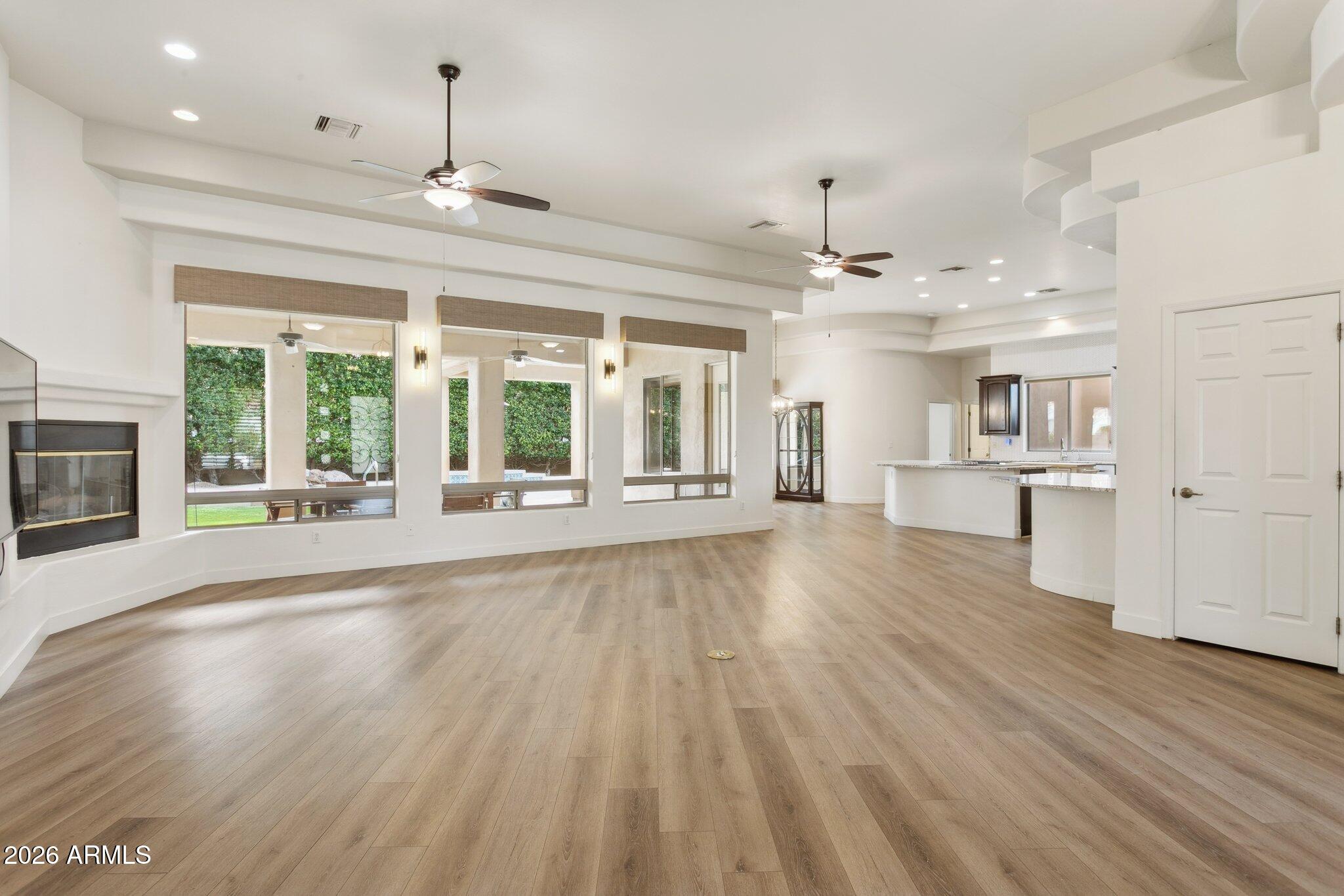 2161 E MENLO Circle