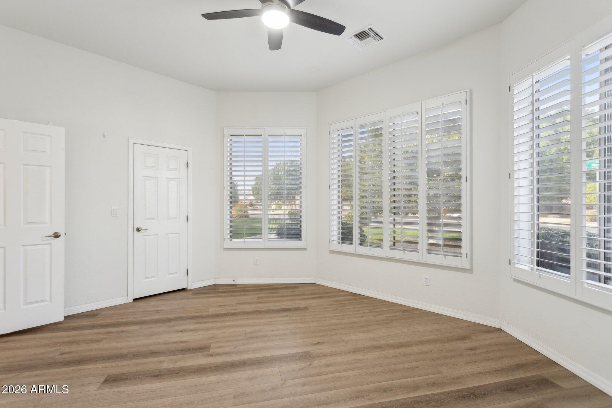2161 E MENLO Circle