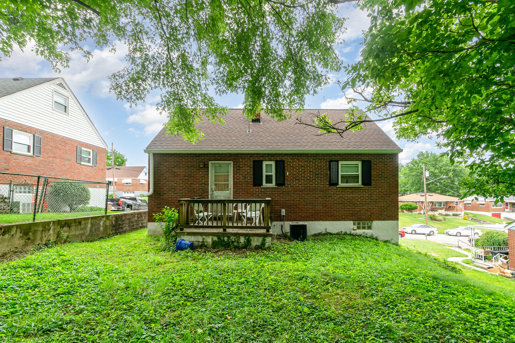 20 Ridge View Avenue