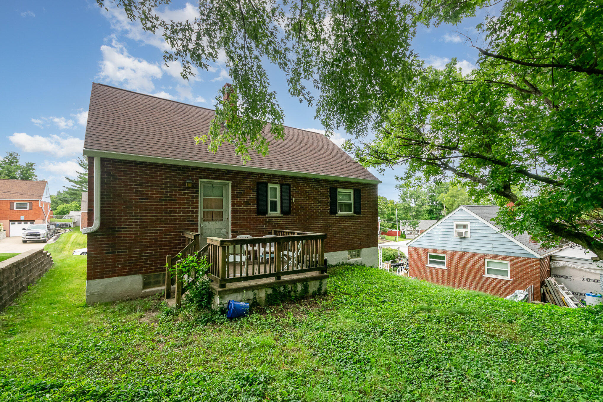 20 Ridge View Avenue