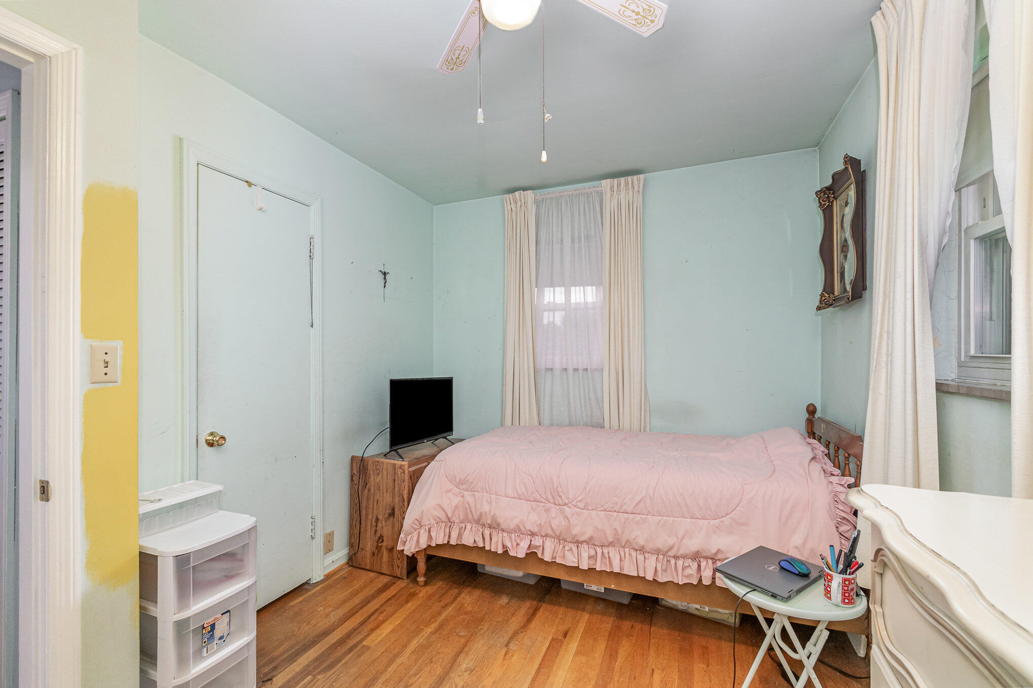 20 Ridge View Avenue