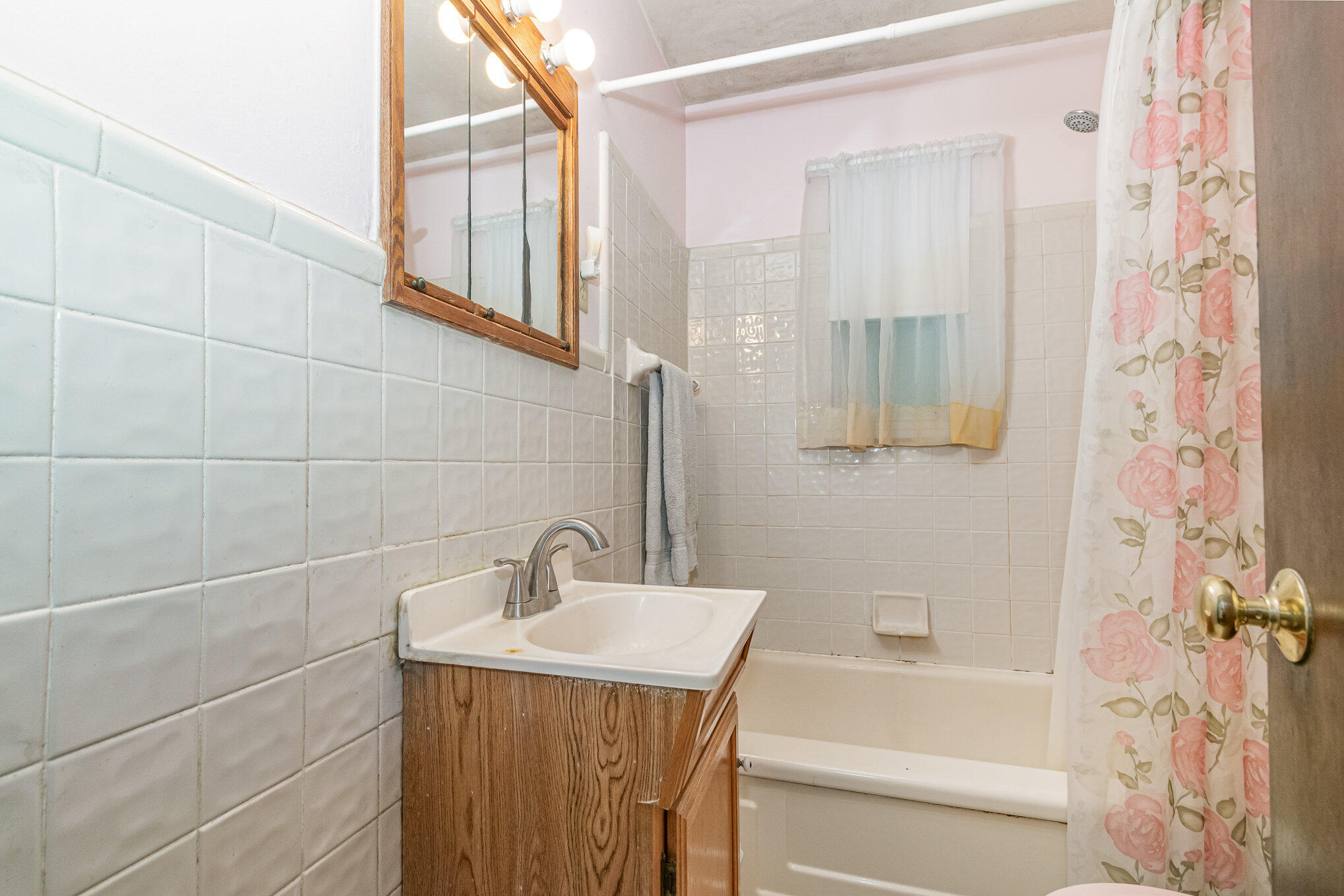 20 Ridge View Avenue