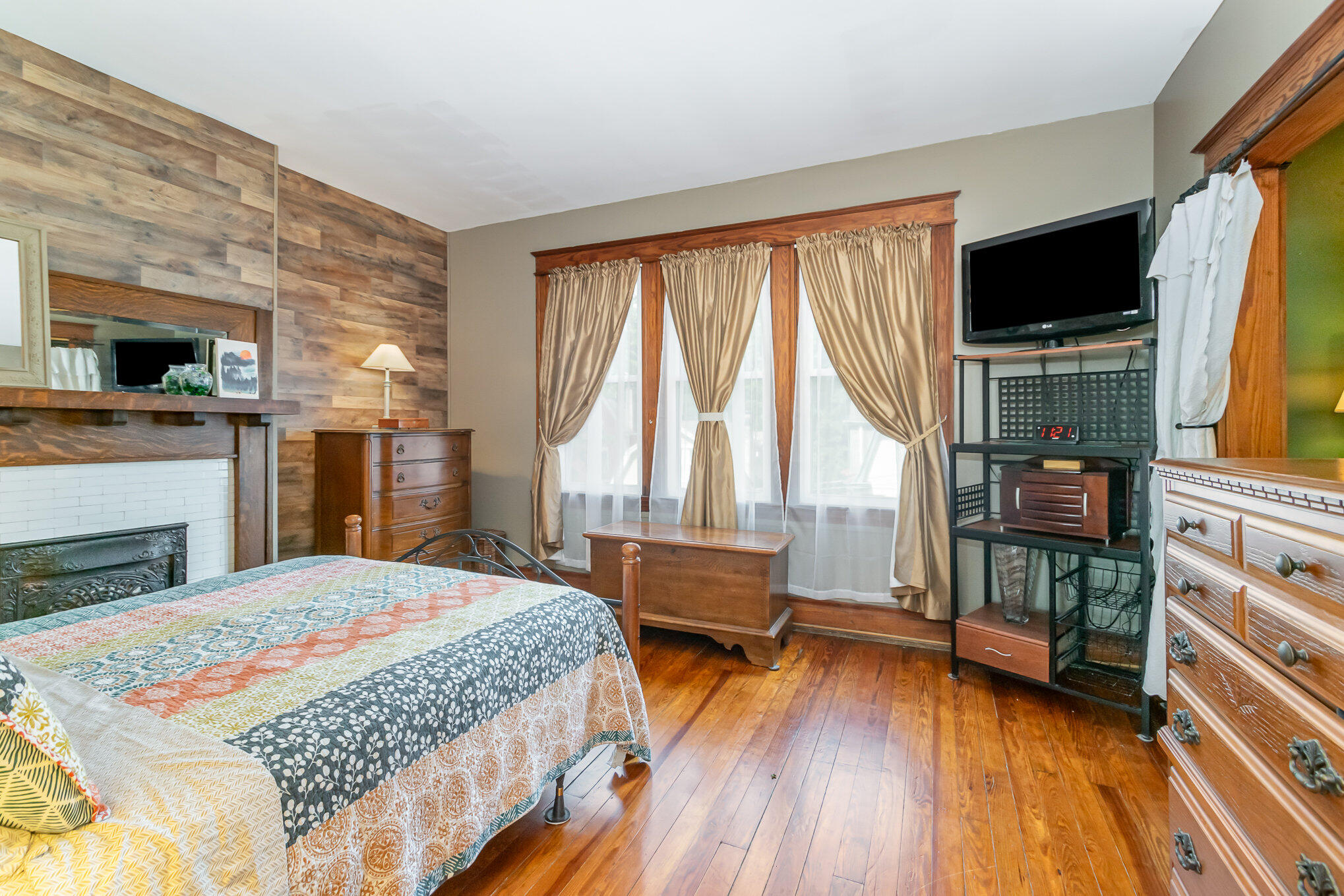 2208 Sterrett Avenue