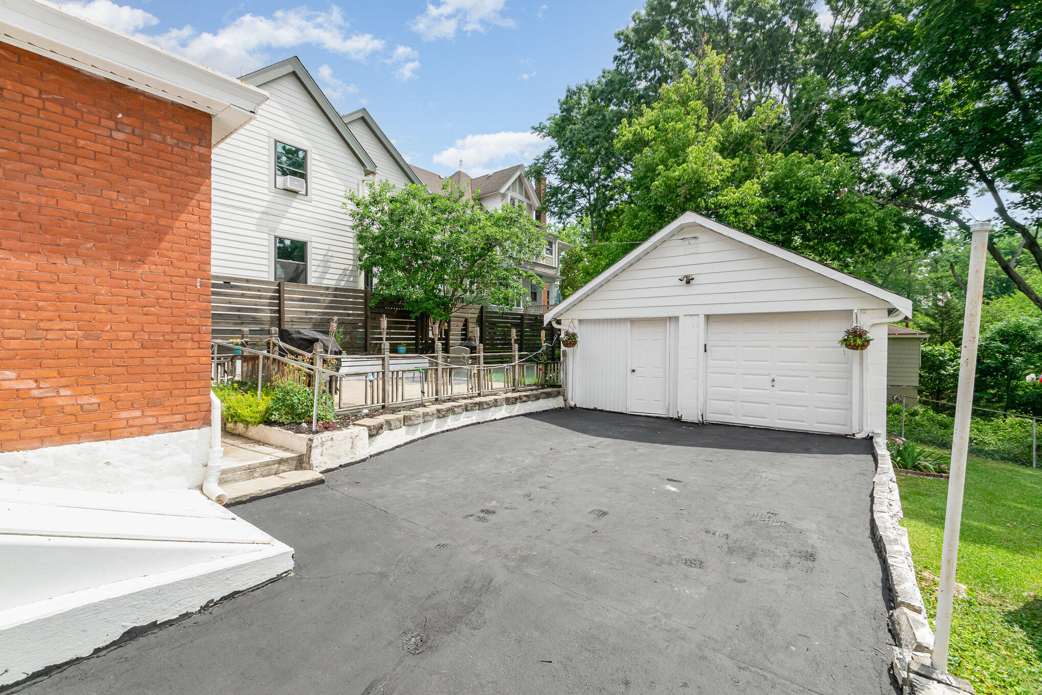 2208 Sterrett Avenue