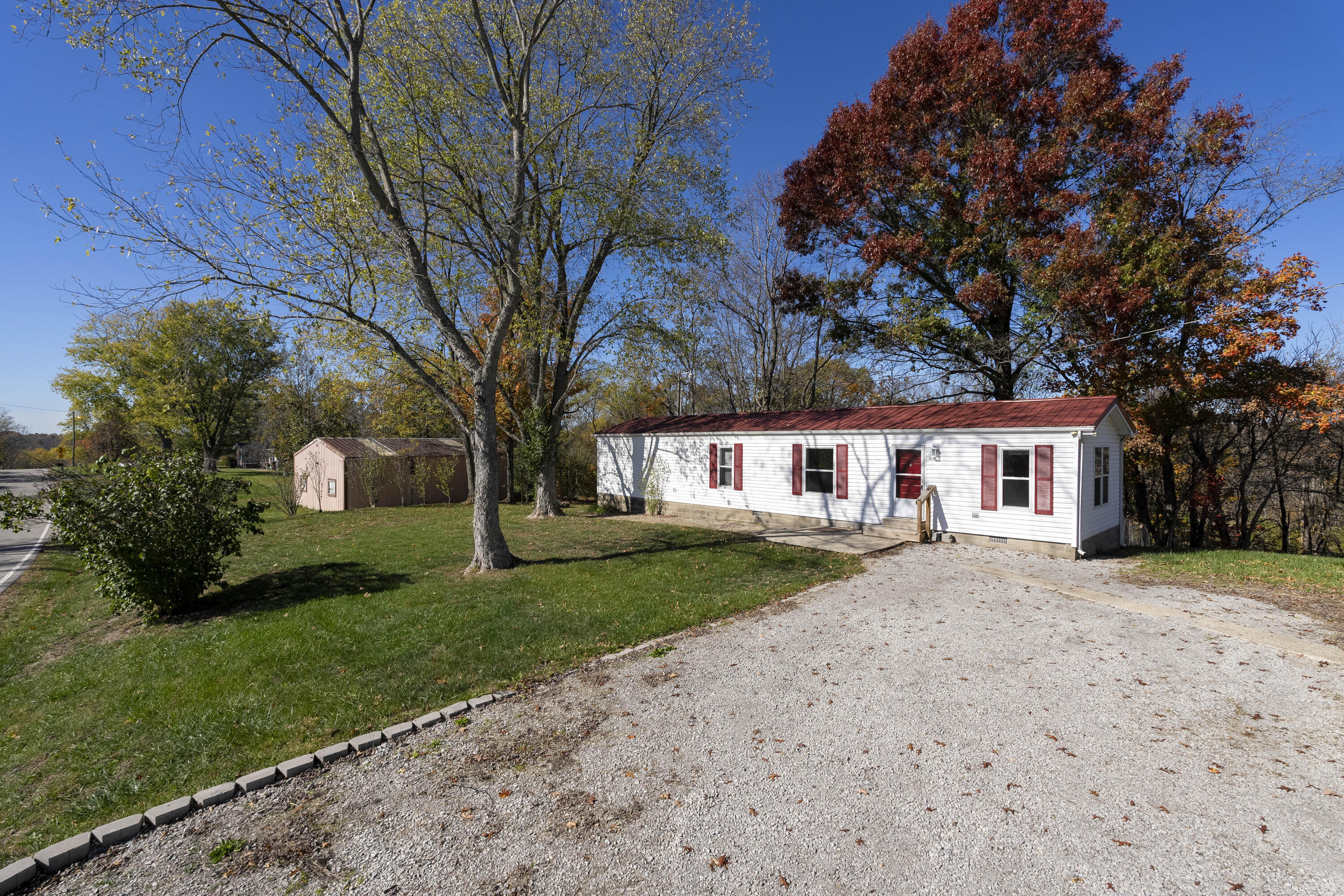 1575 Tapering Pointe Road