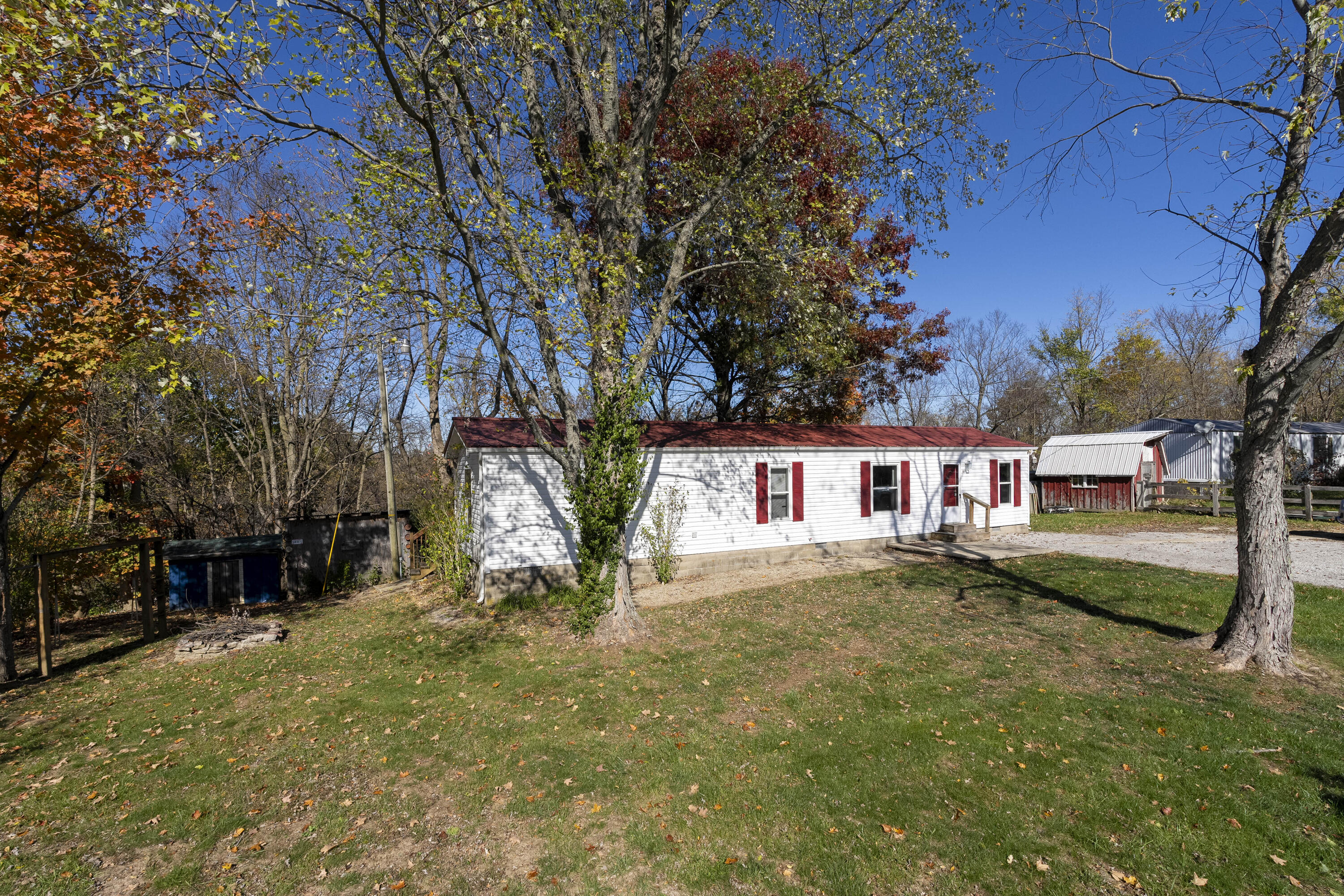 1575 Tapering Pointe Road