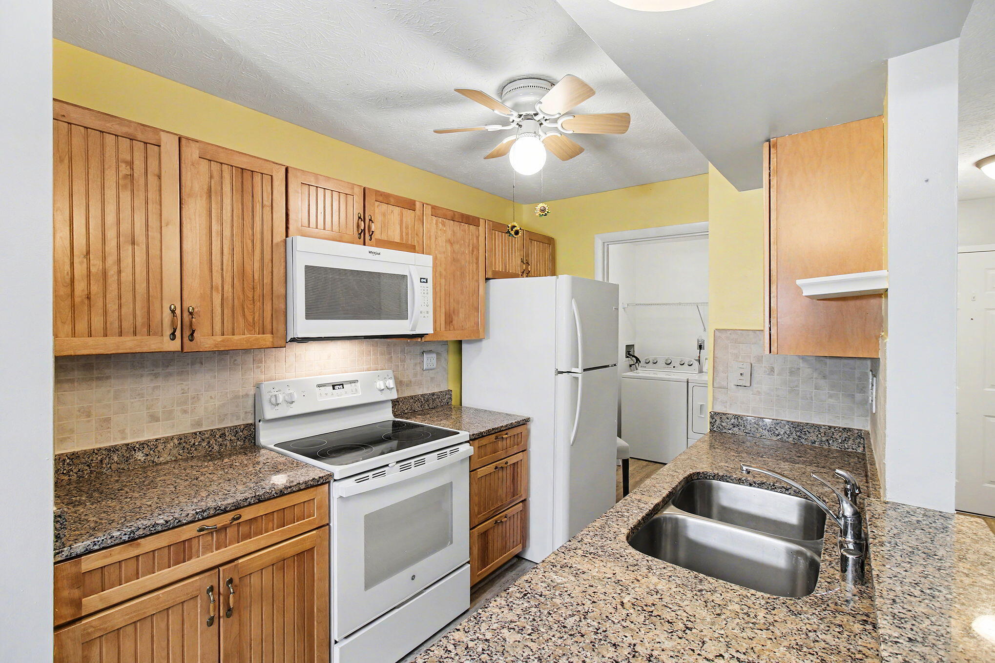 220 Willowbrook Court, 4