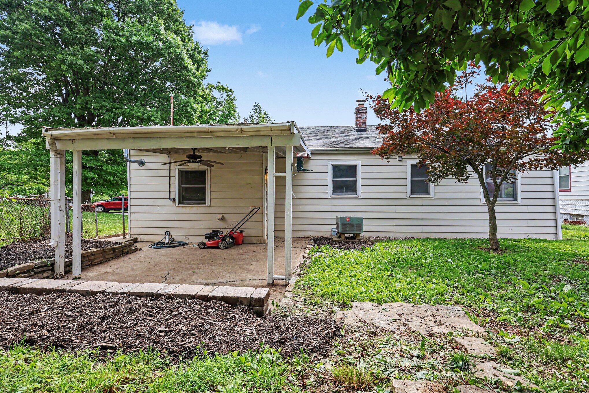 18 New Uri Avenue