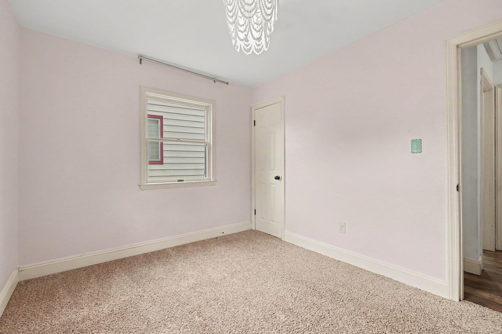 18 New Uri Avenue
