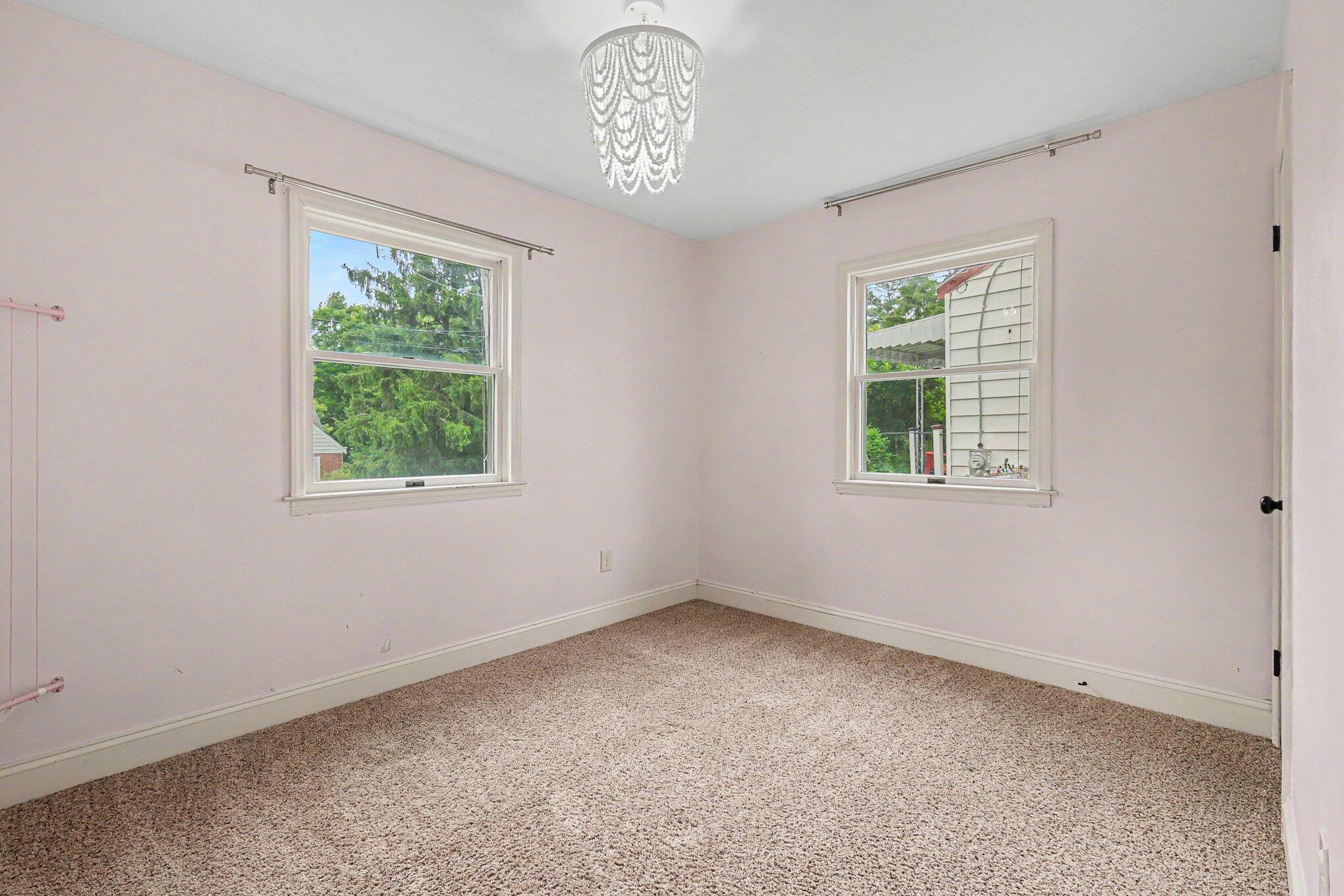 18 New Uri Avenue