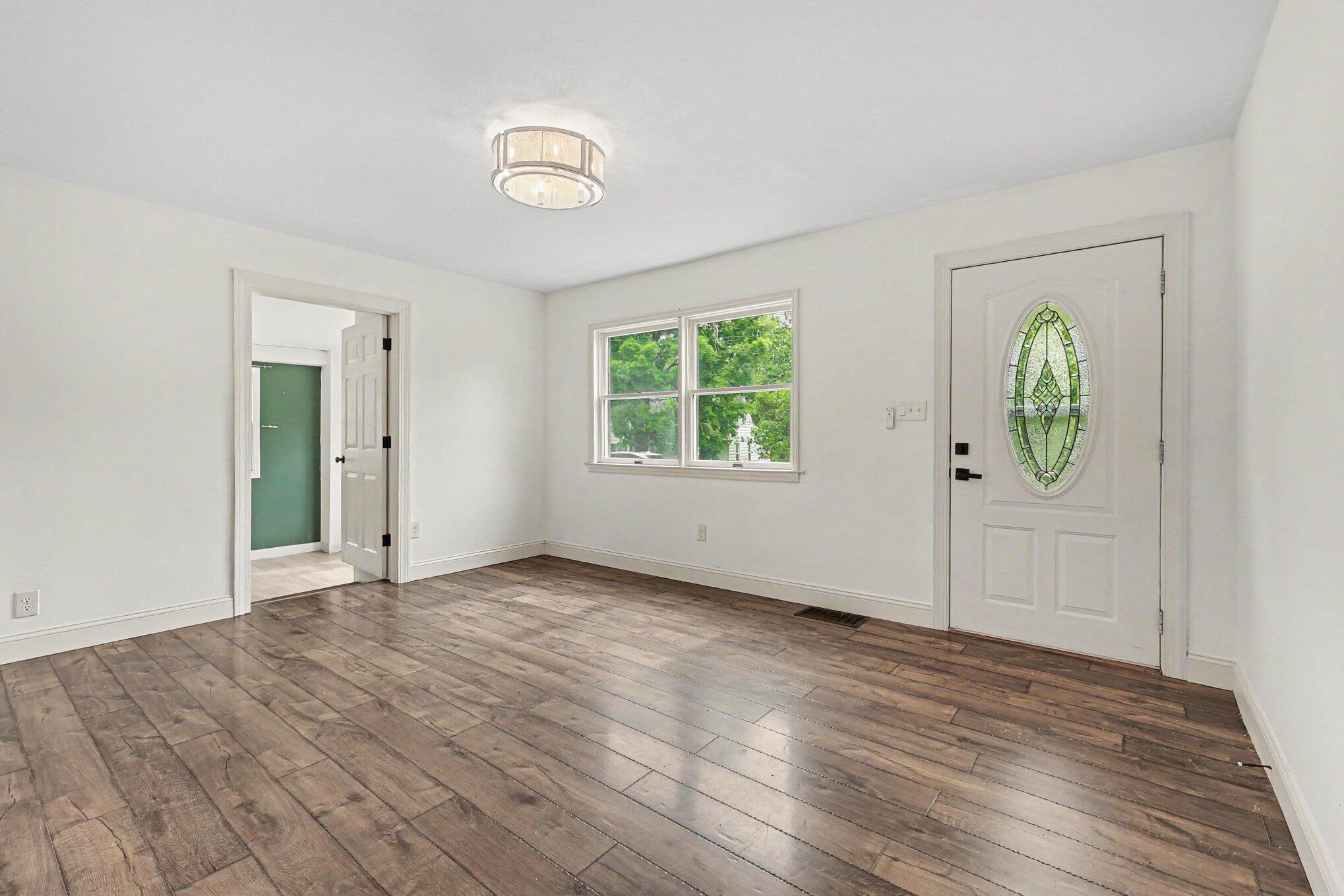 18 New Uri Avenue